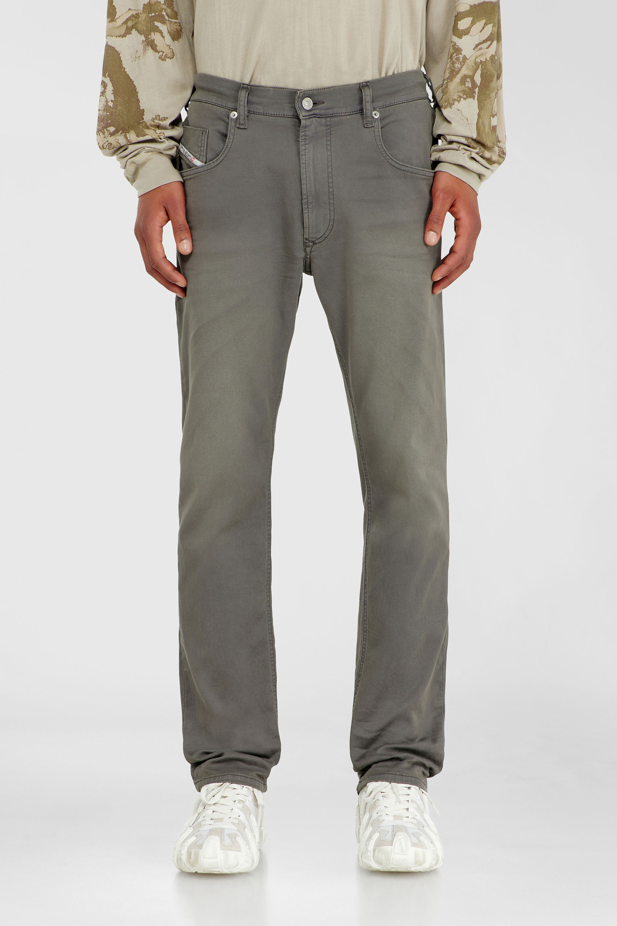 Diesel - Man's Regular 2032 D-Krooley-BW Joggjeans&reg; 0670M, Grey - 2