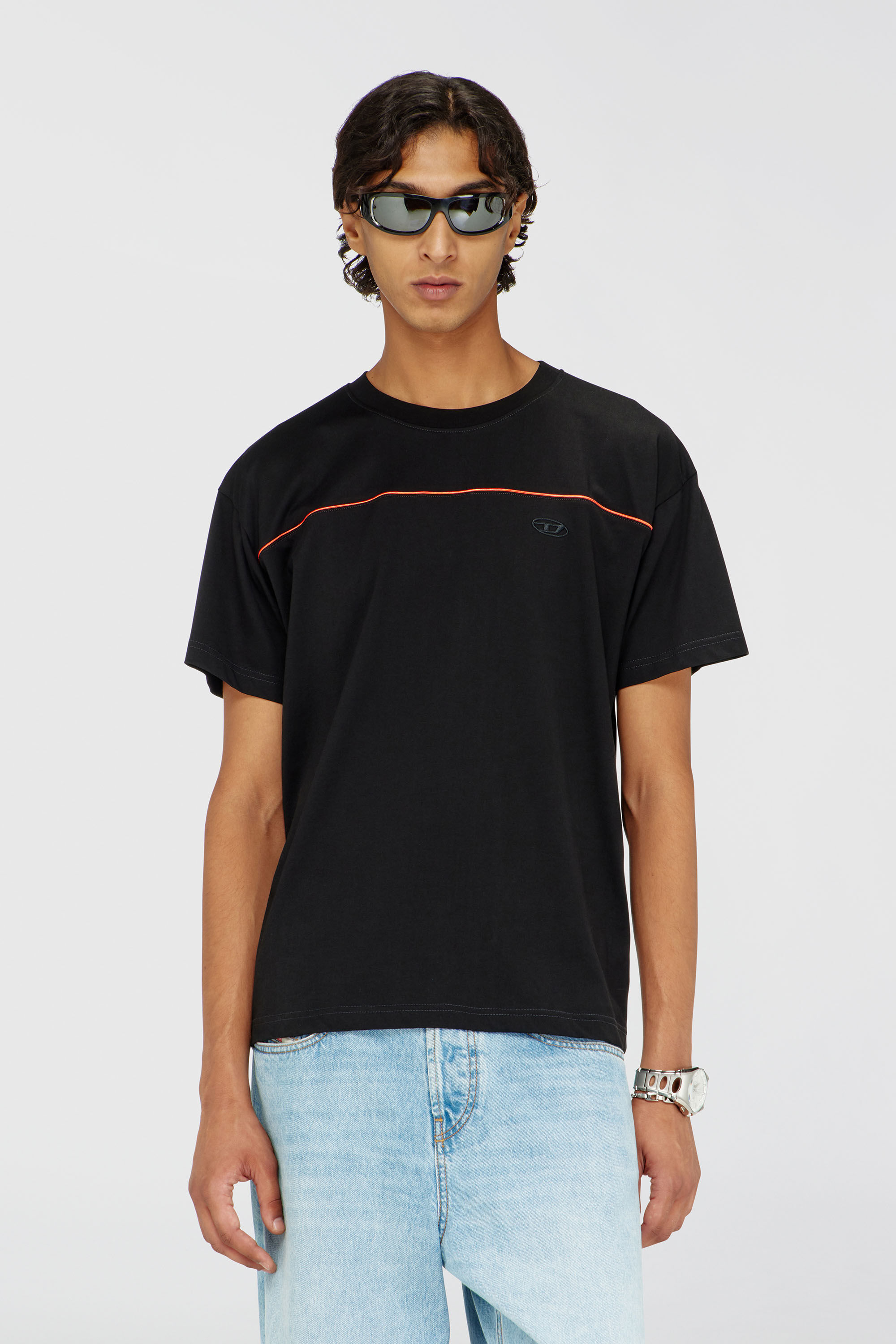 Diesel - T-NORM-PIPING, Man's T-shirt with contrast piping in Black - 3