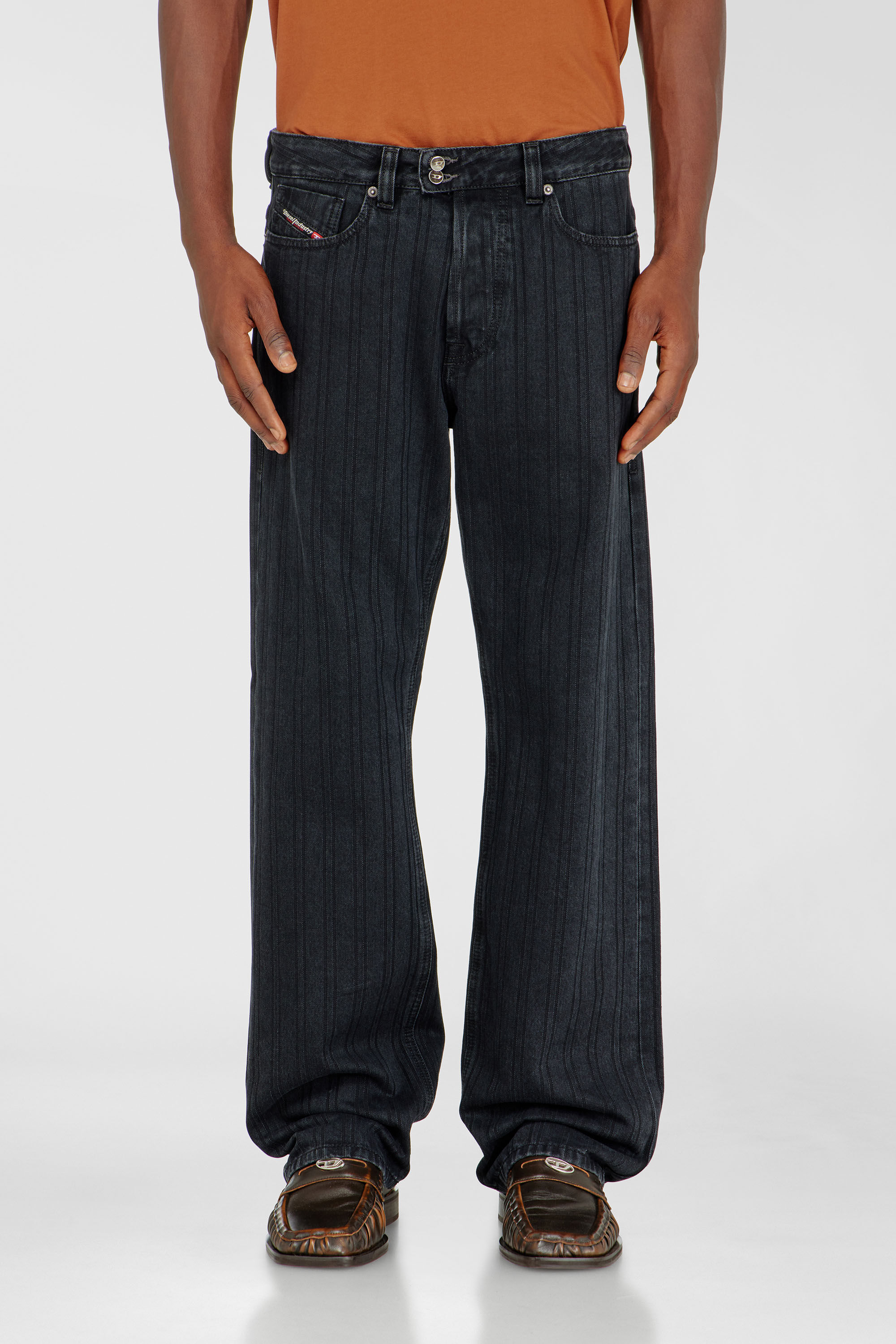 Diesel - Man's Relaxed Jeans 1980 D-Eeper 09Q12, Black/Dark grey - 4