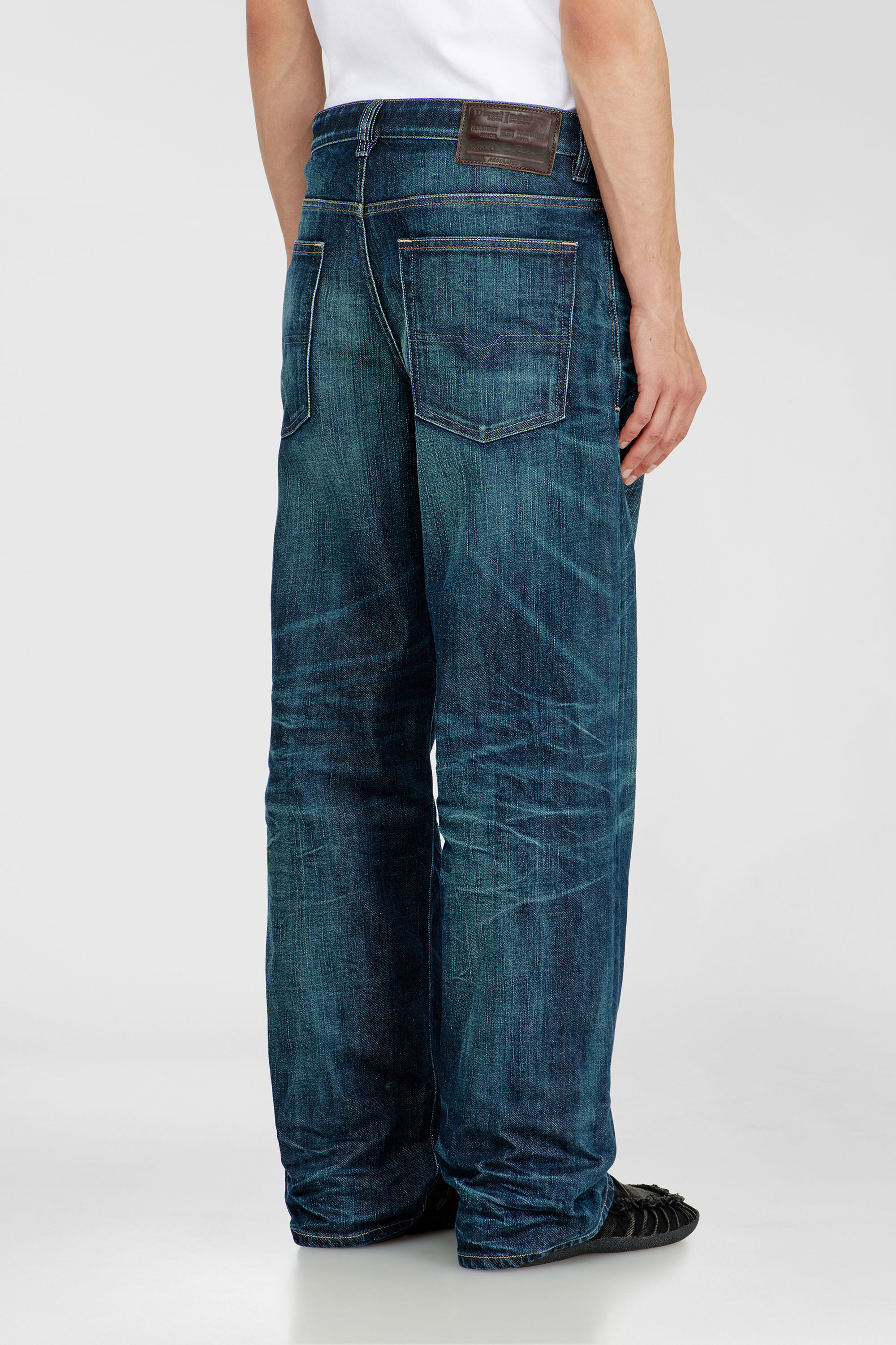 Diesel - Man's Relaxed Jeans 2001 D-Macro 09Q04, Dark Blue - 5