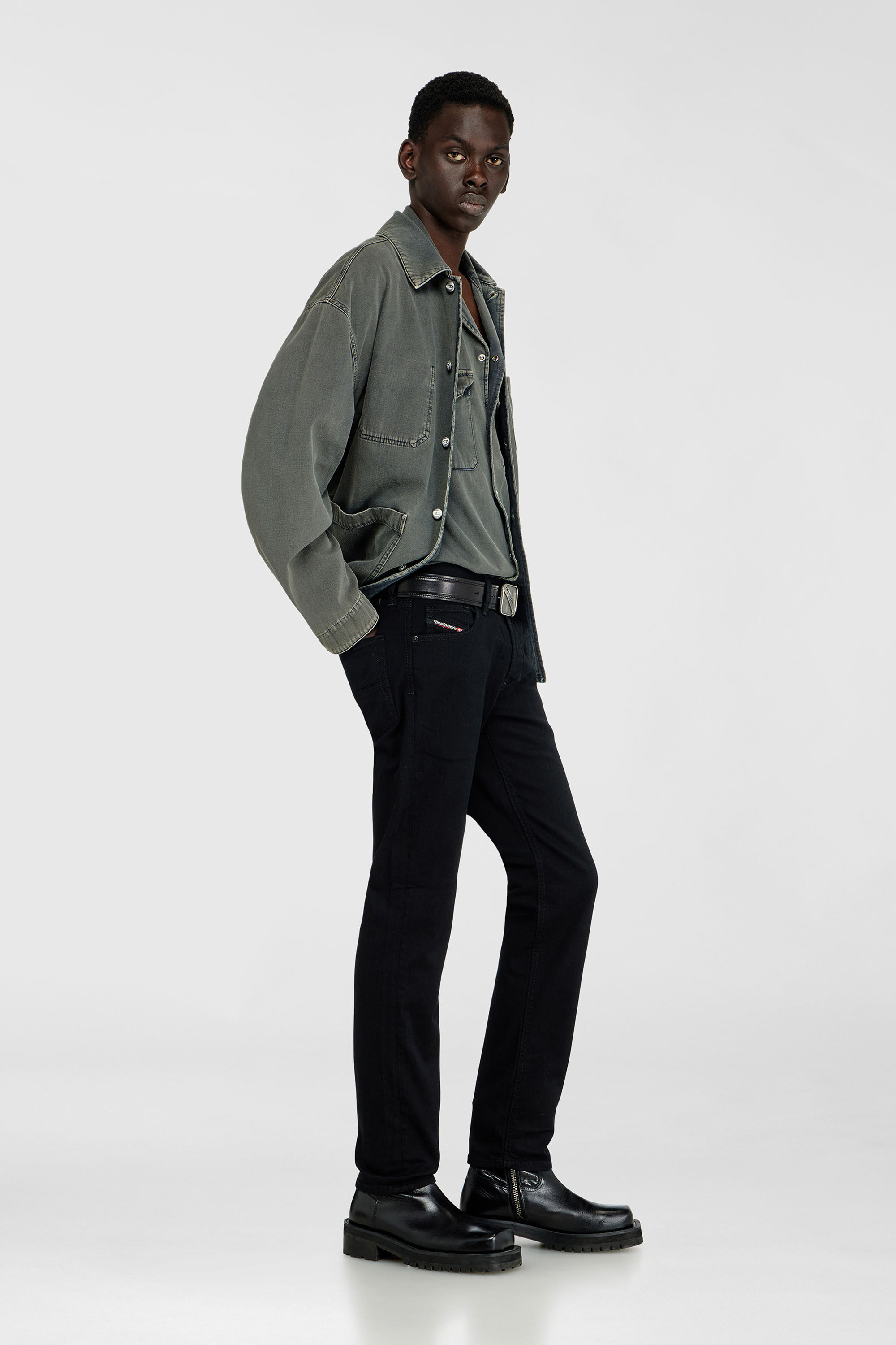 Diesel - Man's Regular Jeans 1986 Larkee-Beex 0688H, Black/Dark grey - 2