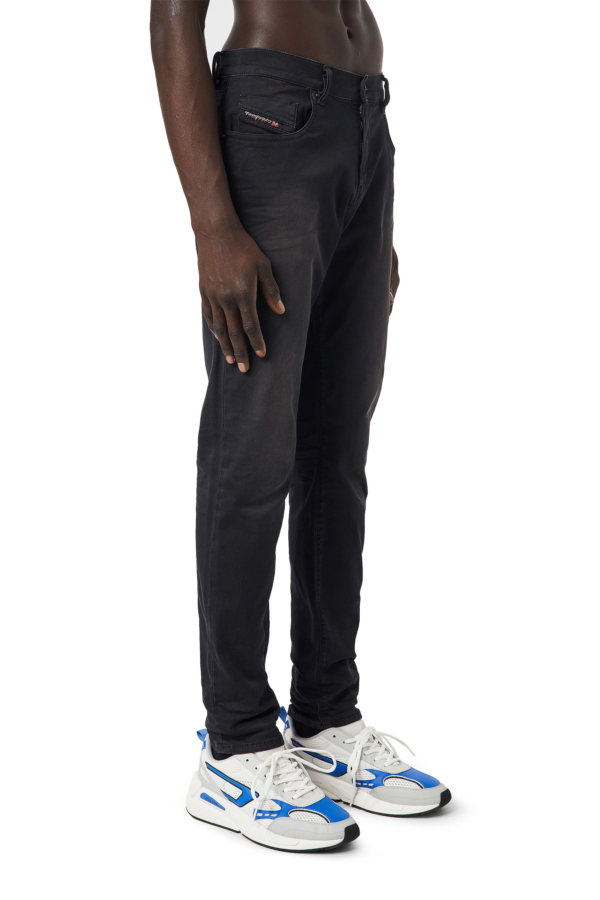 Diesel - D-Strukt JoggJeans® 0670M Slim, Black/Dark grey - Image 5