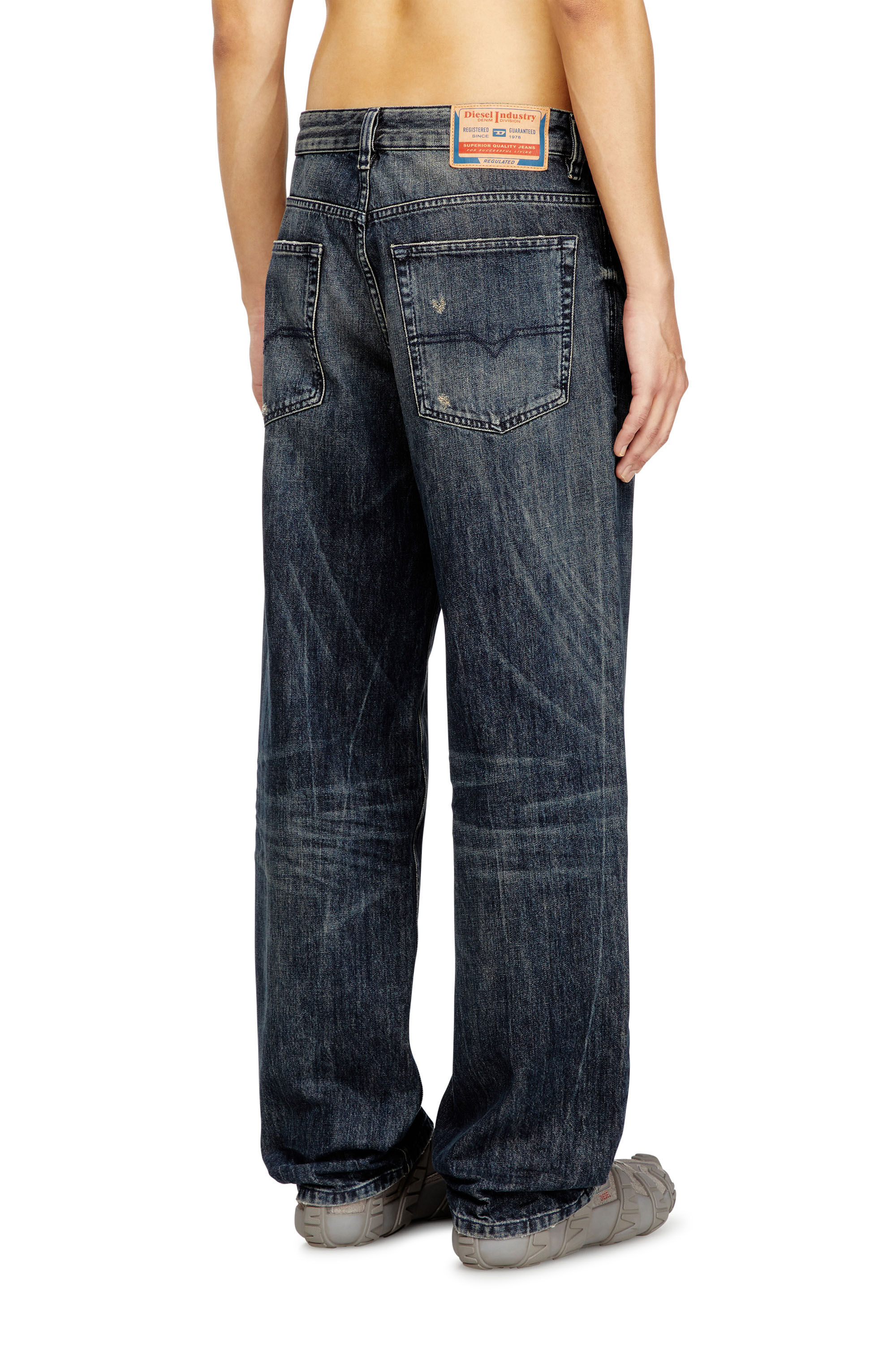 パンツ diesel 2001 d macro w26 Diesel: 2001 D-Macro | Diesel Online Store