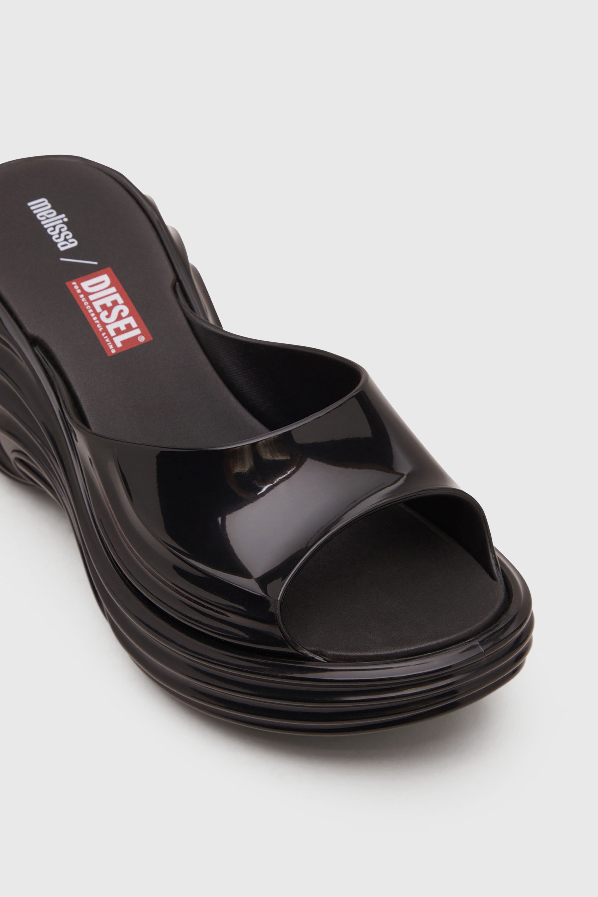 Diesel - MELISSA QUANTUM PLATFORM, Woman's Platform mule in Melflex&reg; in Black - 6