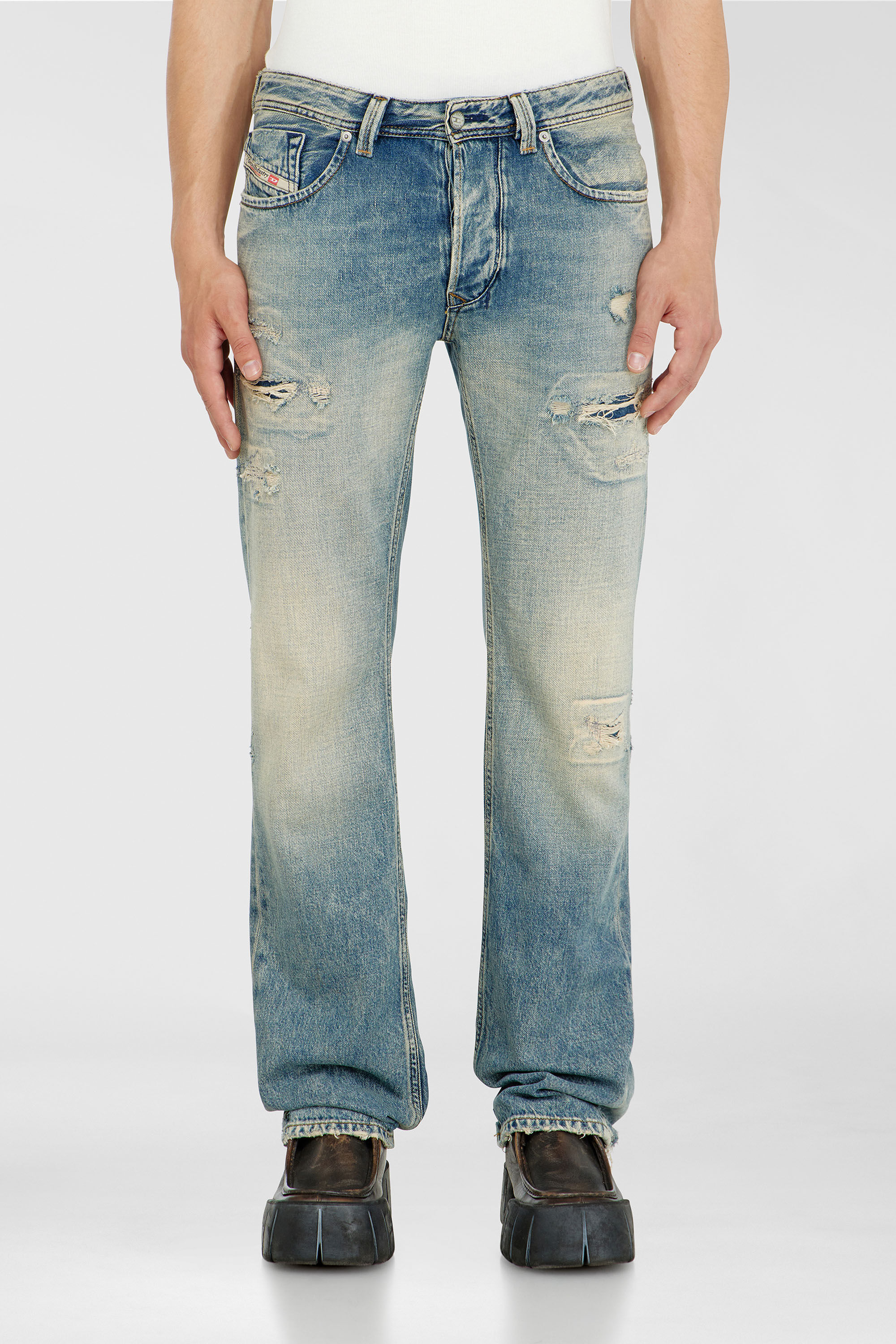Diesel - Man's Regular Jeans 1985 Larkee 09P62, Medium blue - 4