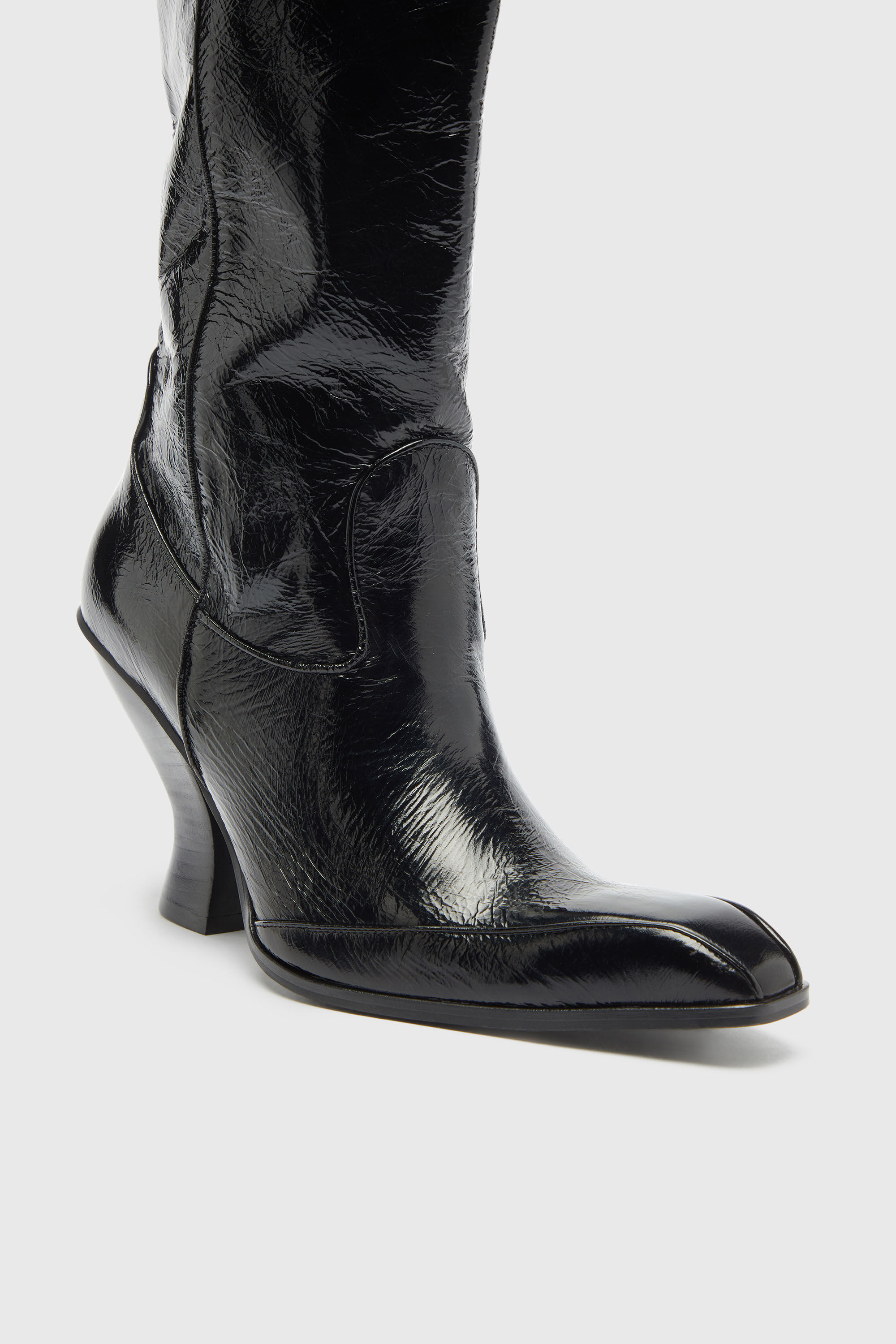 Diesel - D-LUFFY-75-TUBE, Woman's D-Luffy - Knee-high boots in patent leather in Black - 4