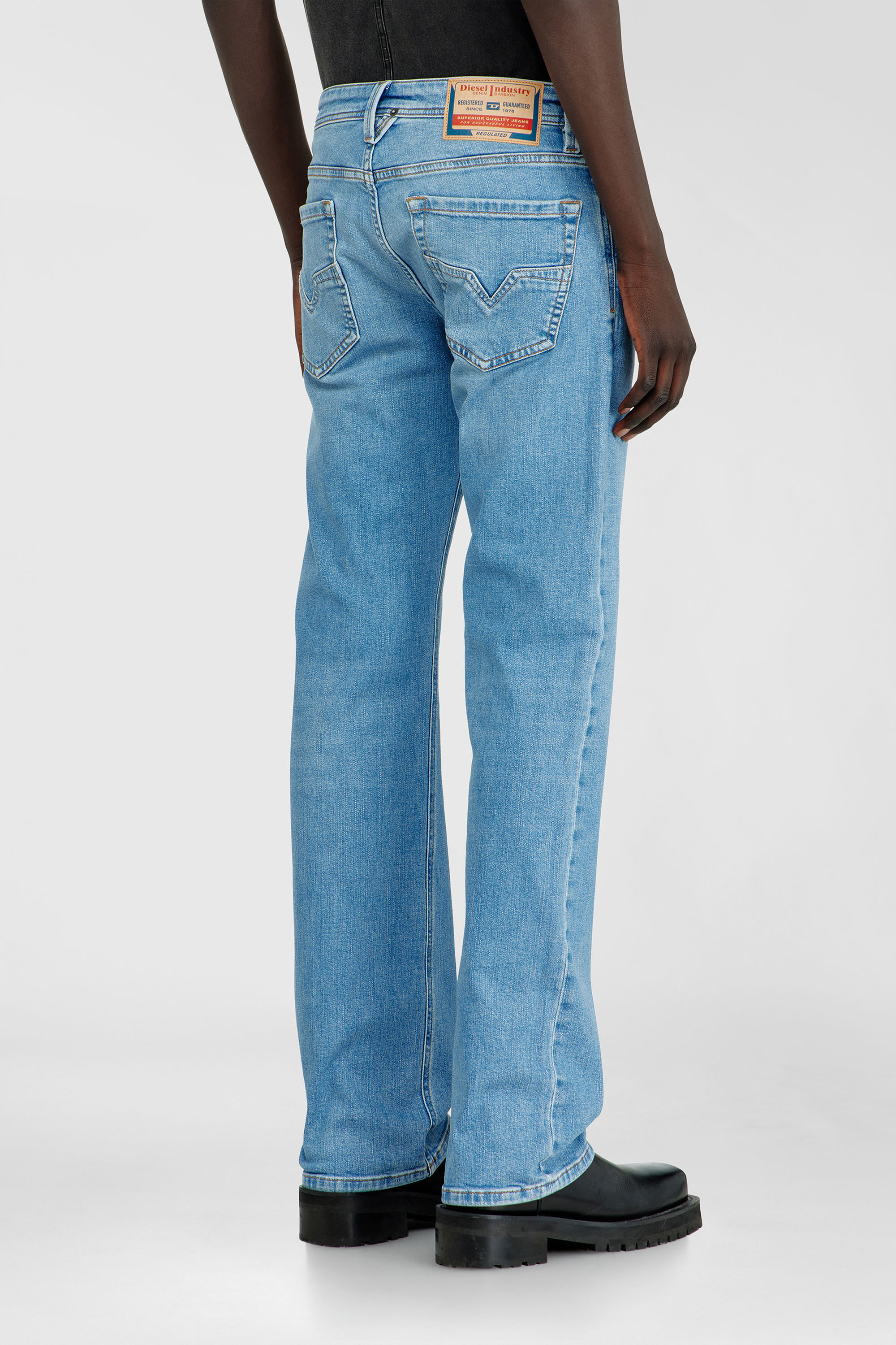 Diesel - Man's Regular Jeans 1985 Larkee 0HDBJ, Light Blue - 5