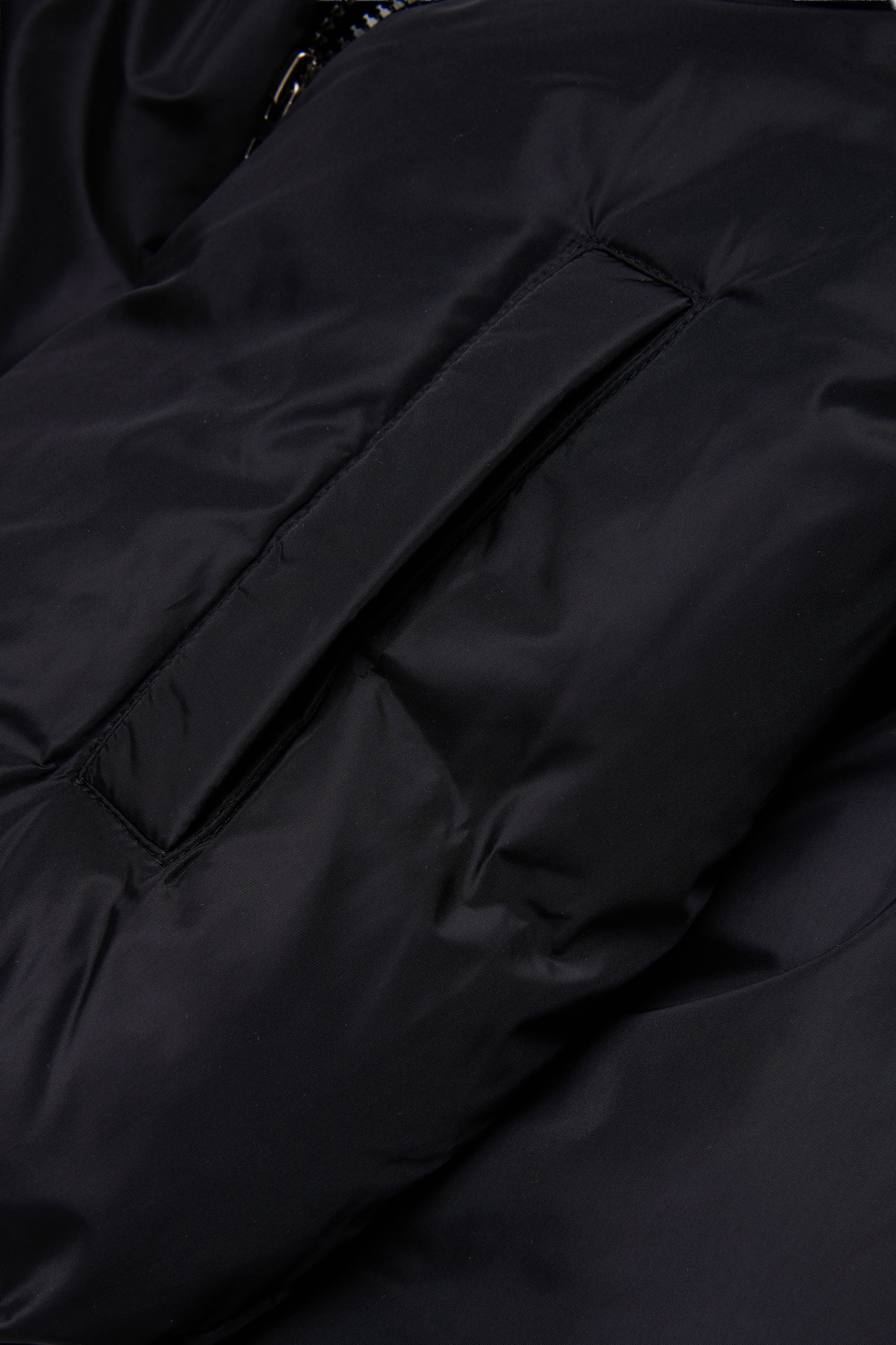 Diesel - JELKYM, Woman's Hooded puffer jacket in Black - 4