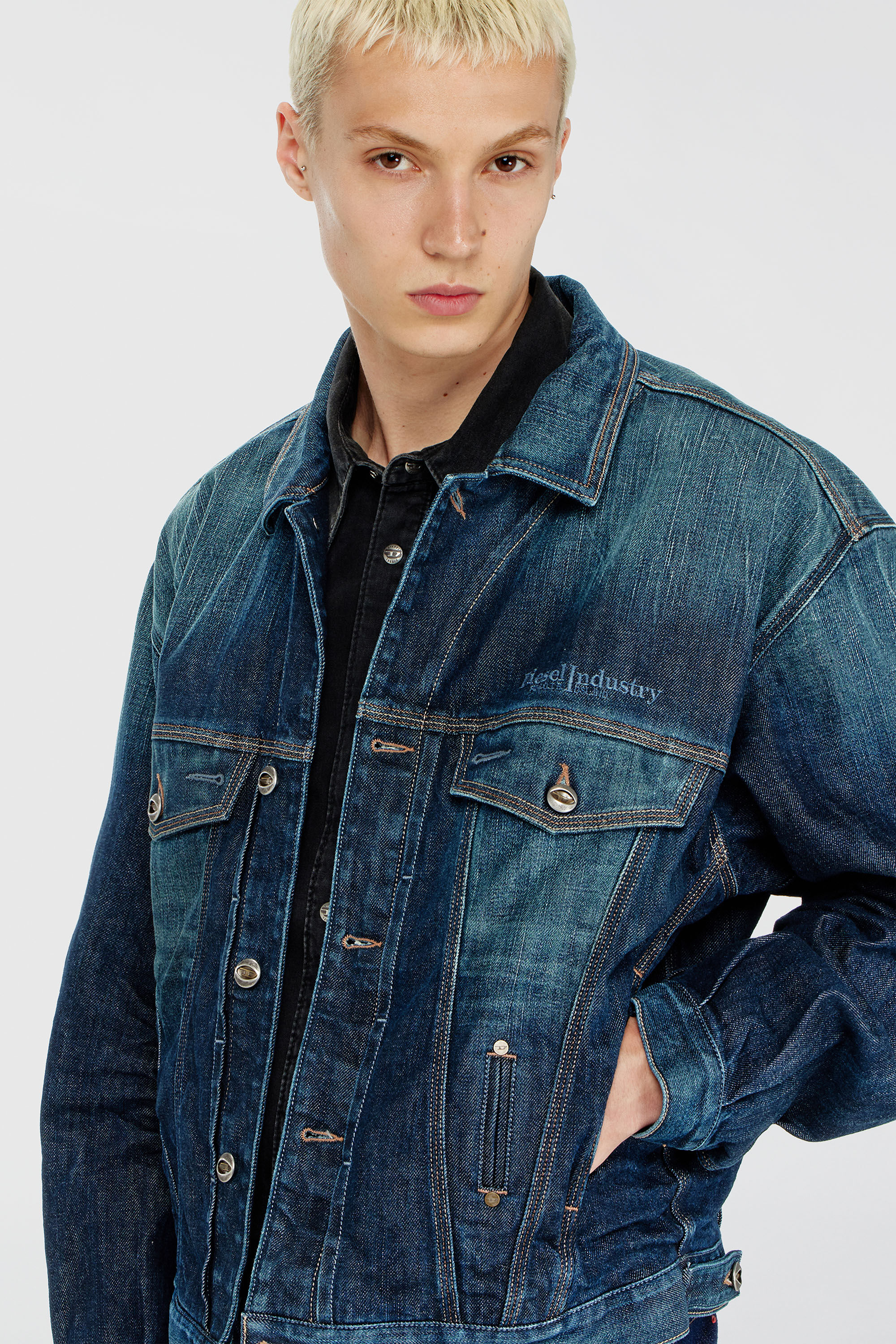 Diesel - D-DENVER-CL, Unisex's Trucker jacket in selvedge denim in Medium blue - 5