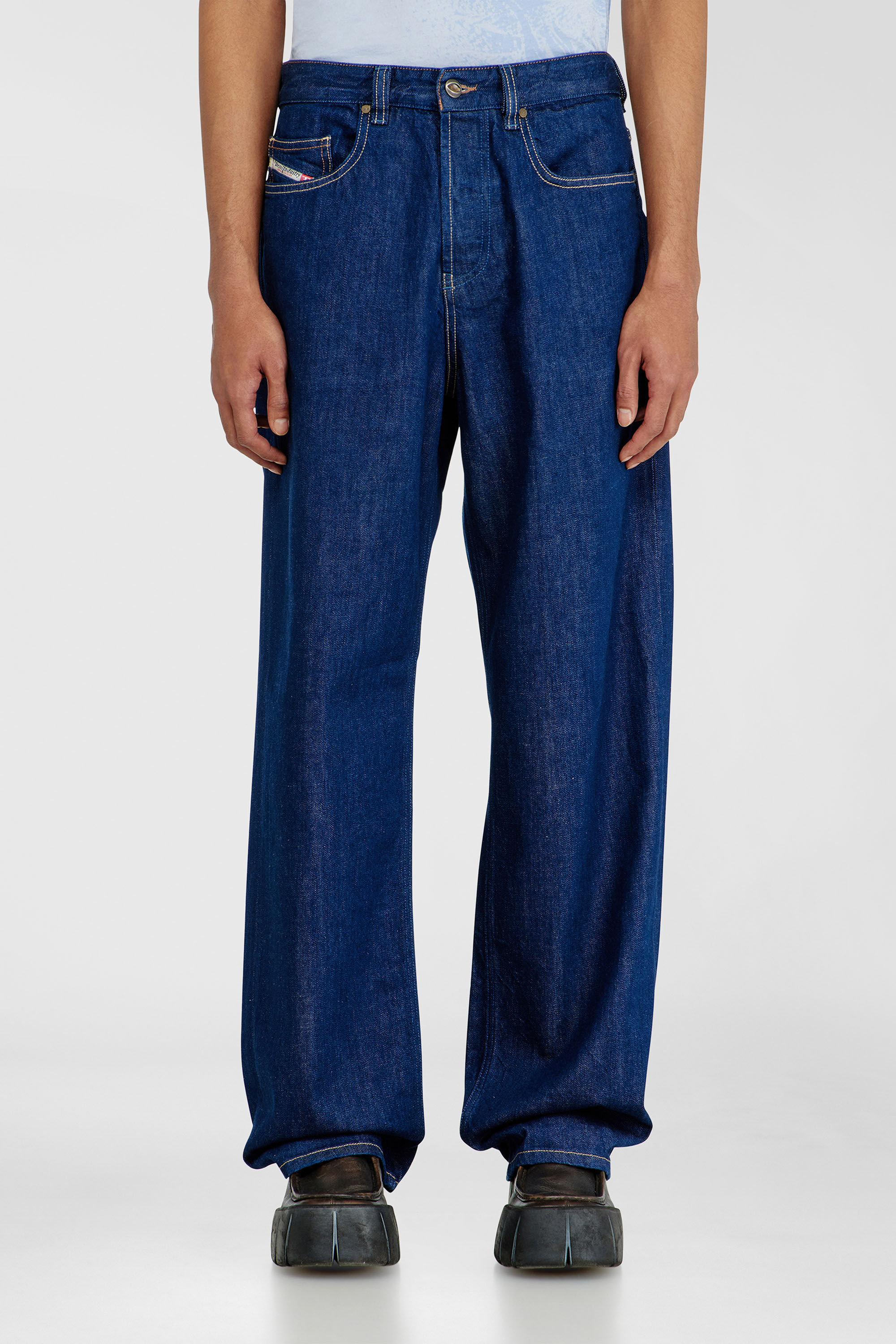 Diesel - Man's Relaxed Jeans 2001 D-Macro 09Q09, Dark Blue - 4