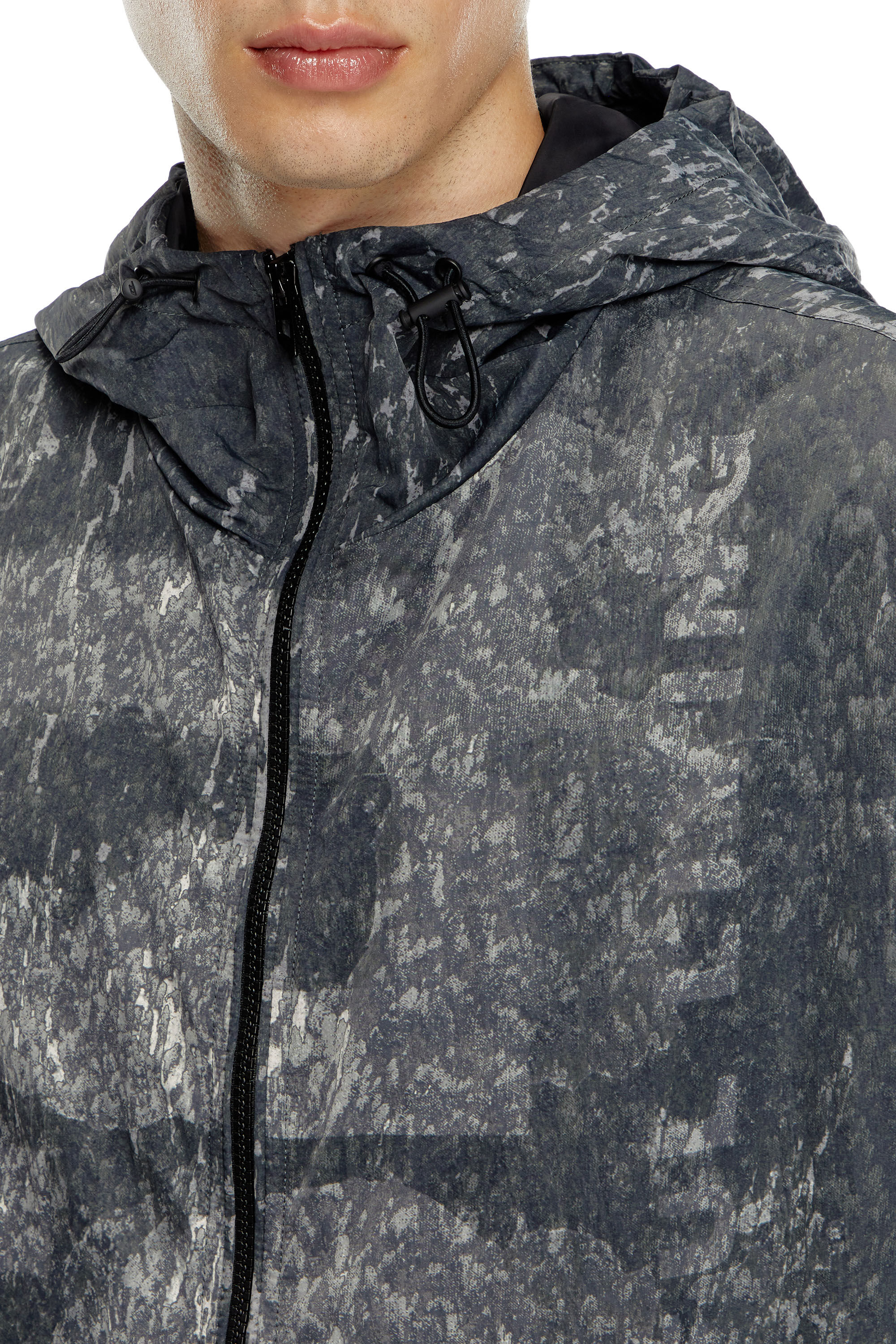 Diesel - J-BRICK, Man's Hooded windbreaker with Rain Camo print in Black - 5