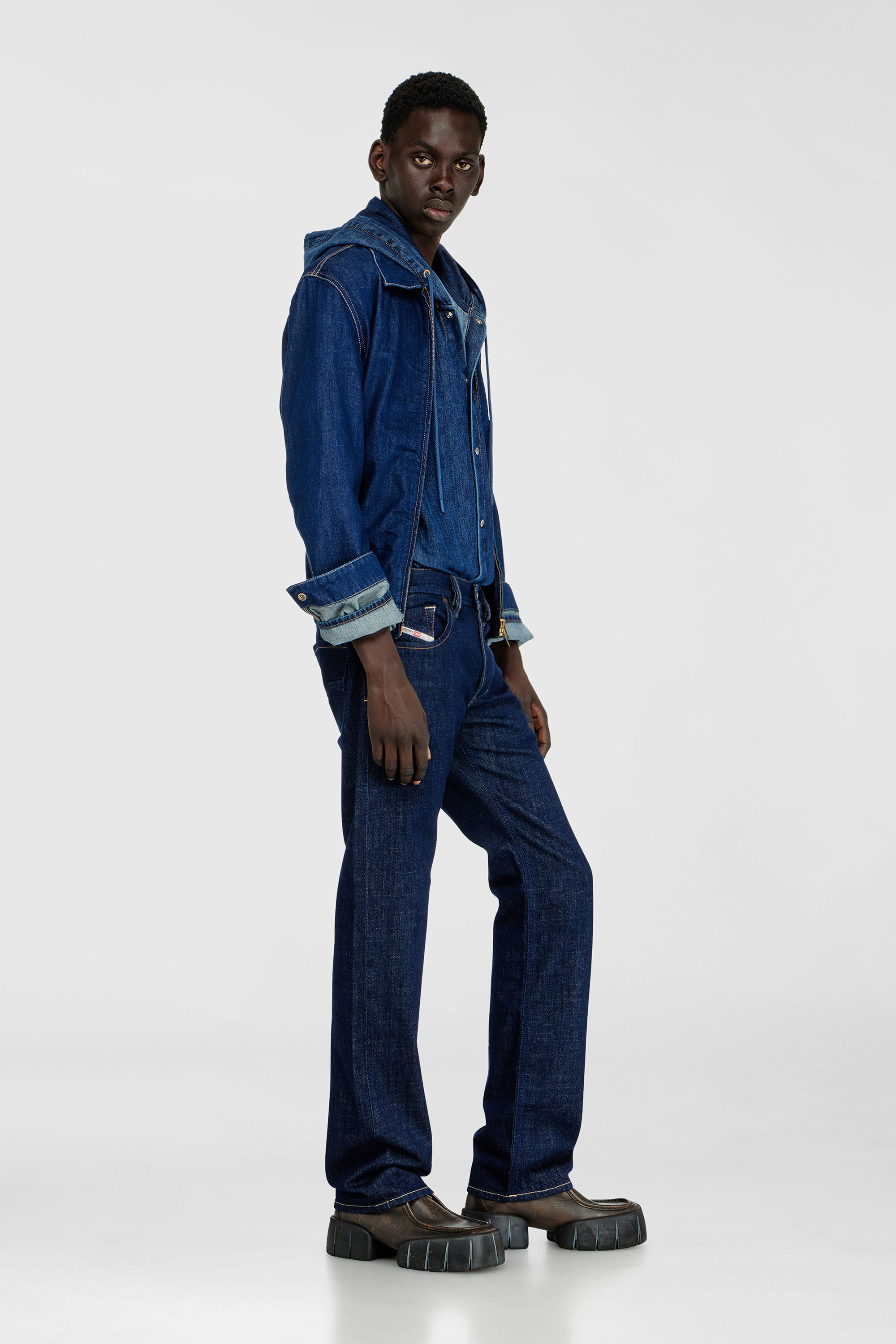 Diesel - Man's Regular Jeans 1985 Larkee 007EQ, Dark Blue - 2