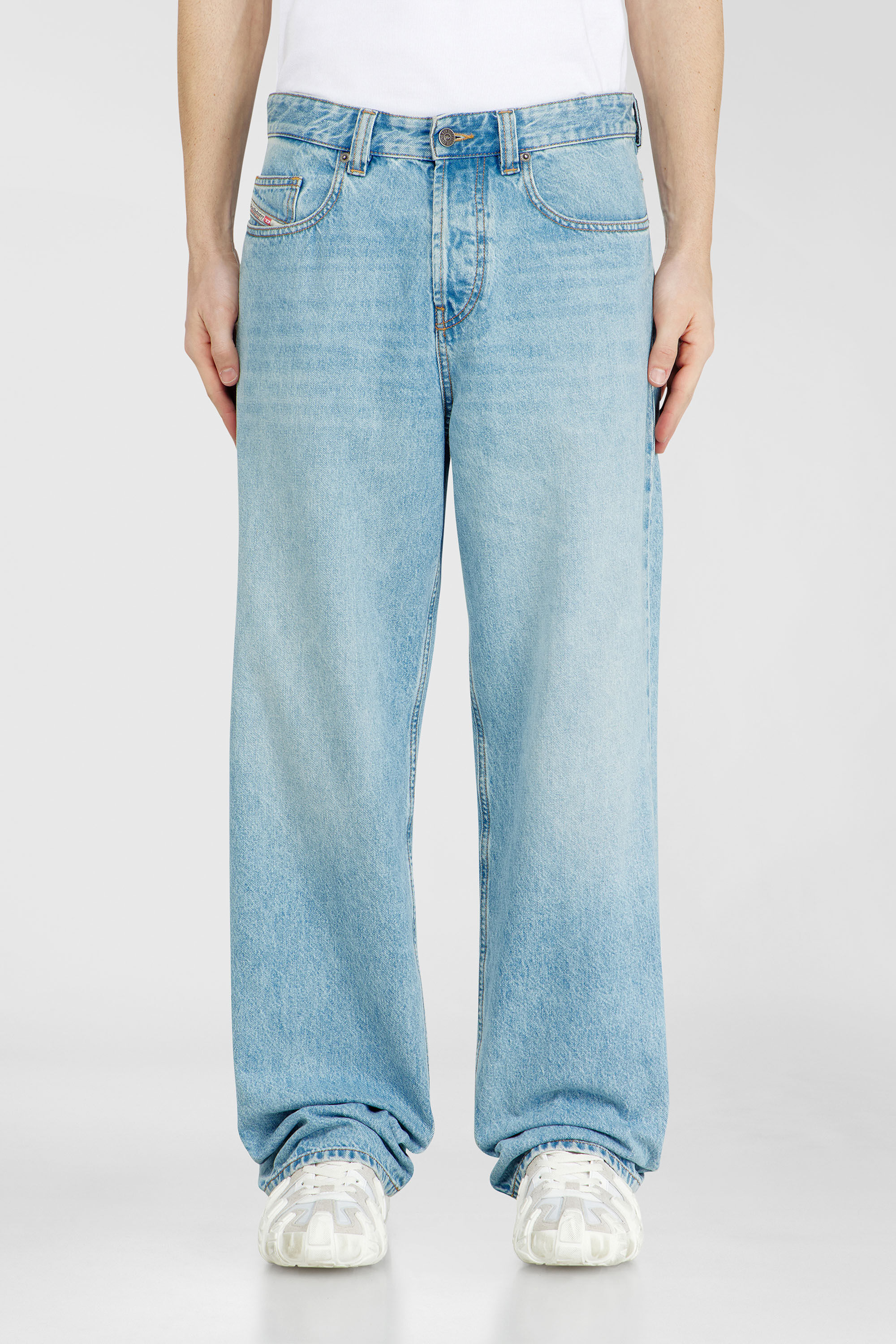 Diesel - Man's Relaxed Jeans 2001 D-Macro 09I29, Light Blue - 4