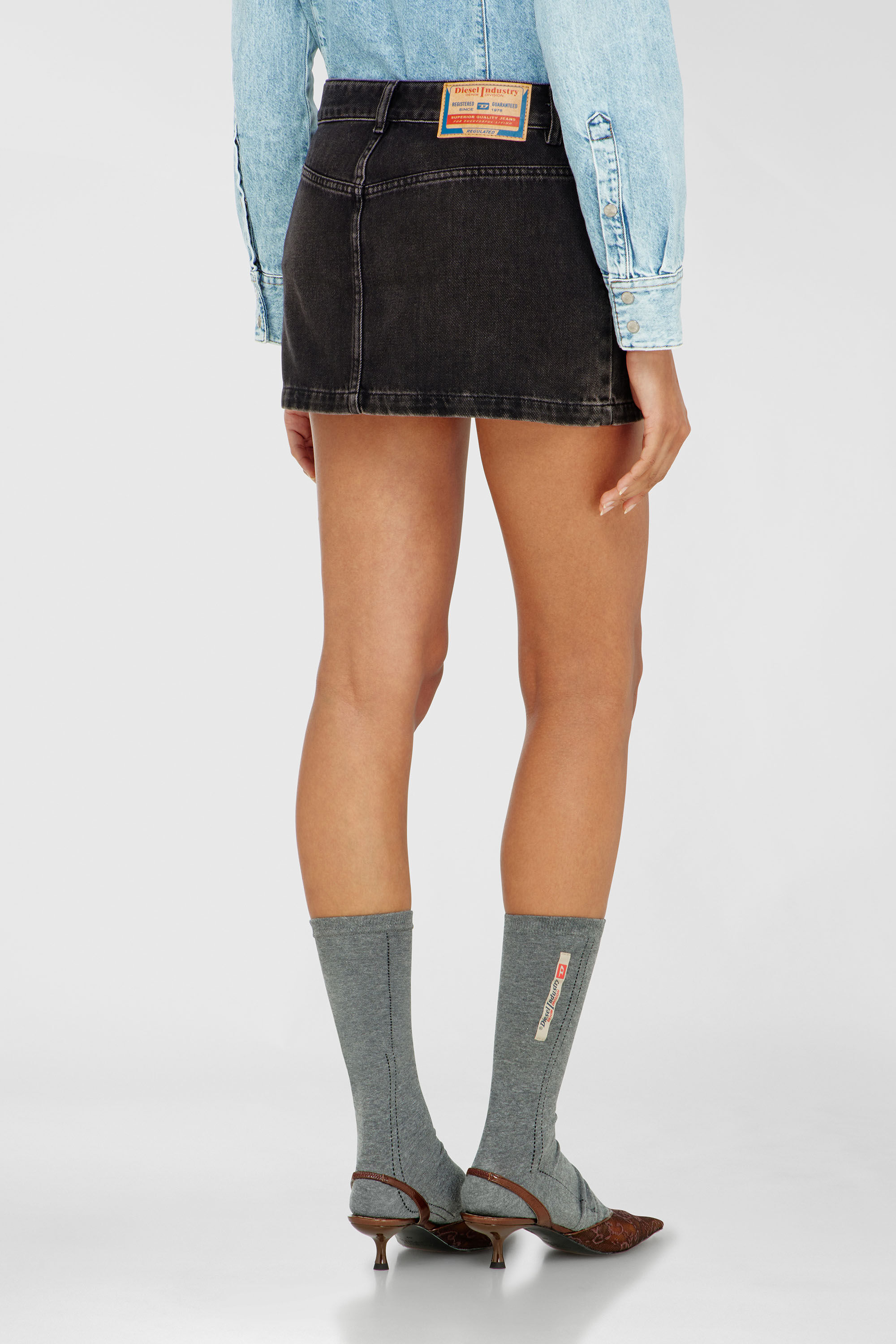 Diesel - DE-RON, Woman's Mini skirt in clean-wash denim in Black - 4
