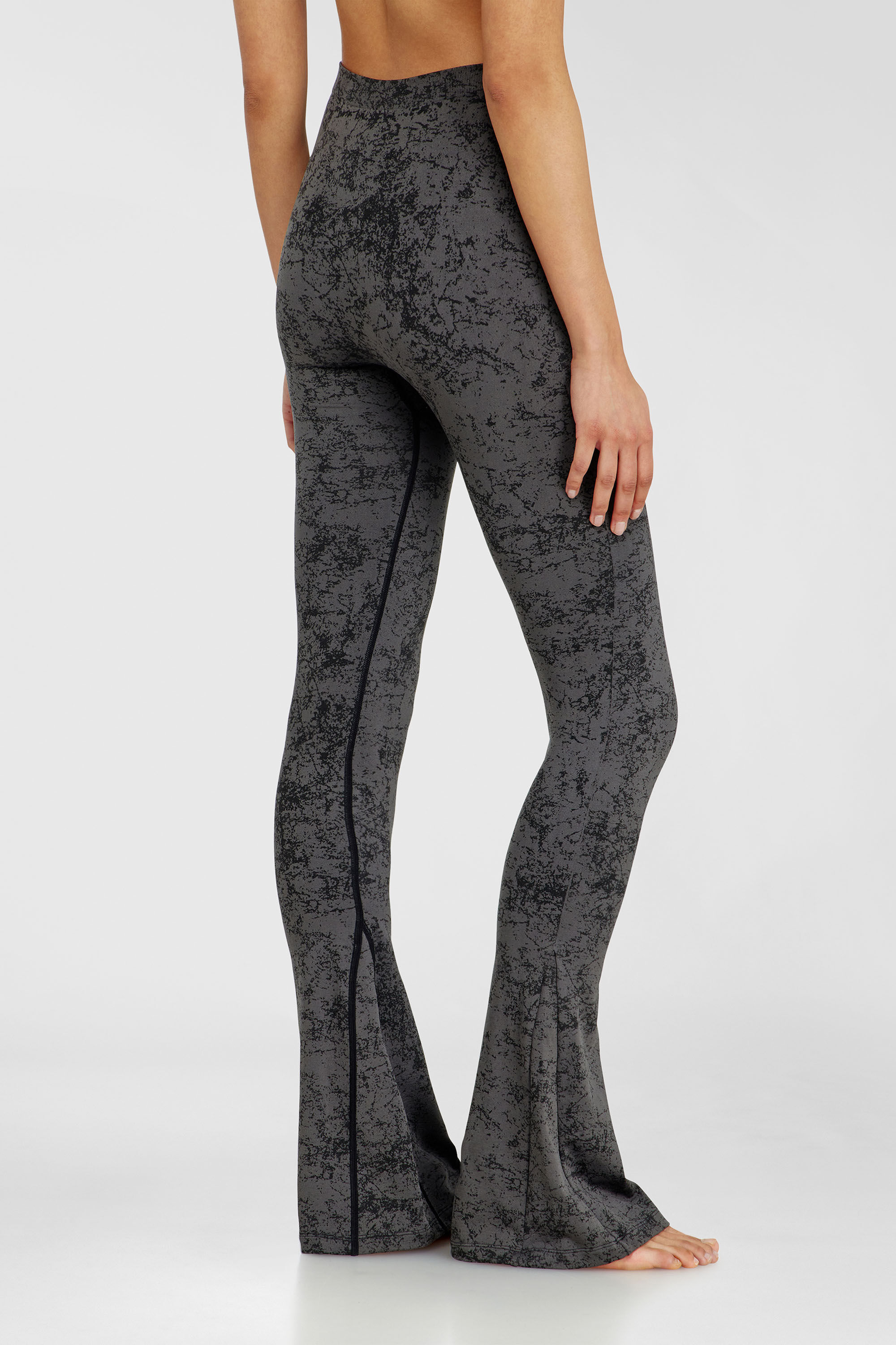 Diesel - CORNELIA-UTLT, Woman's Fared leggings with utilitarian print in Dark grey - 4