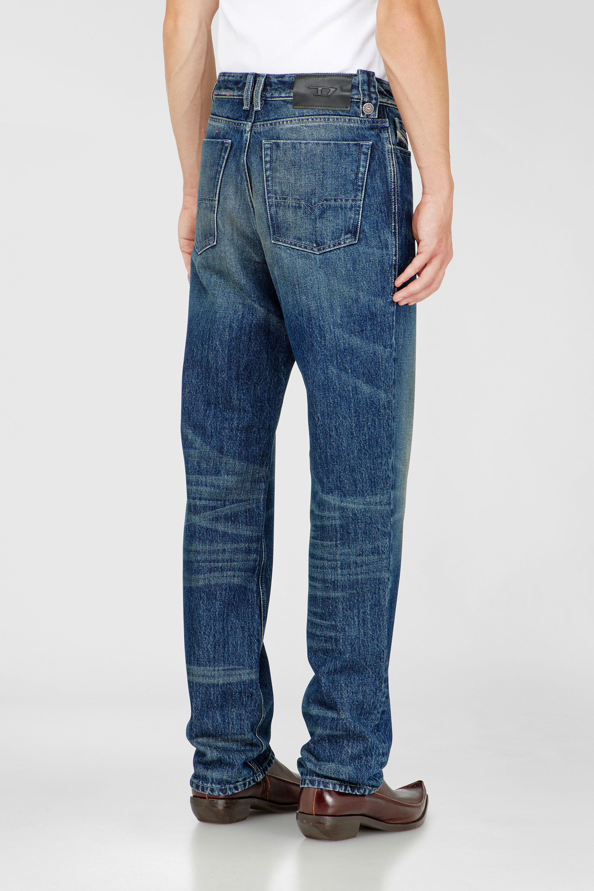 Diesel - Man's Regular Jeans 1991 D-Voeed 007FZ, Dark Blue - 5