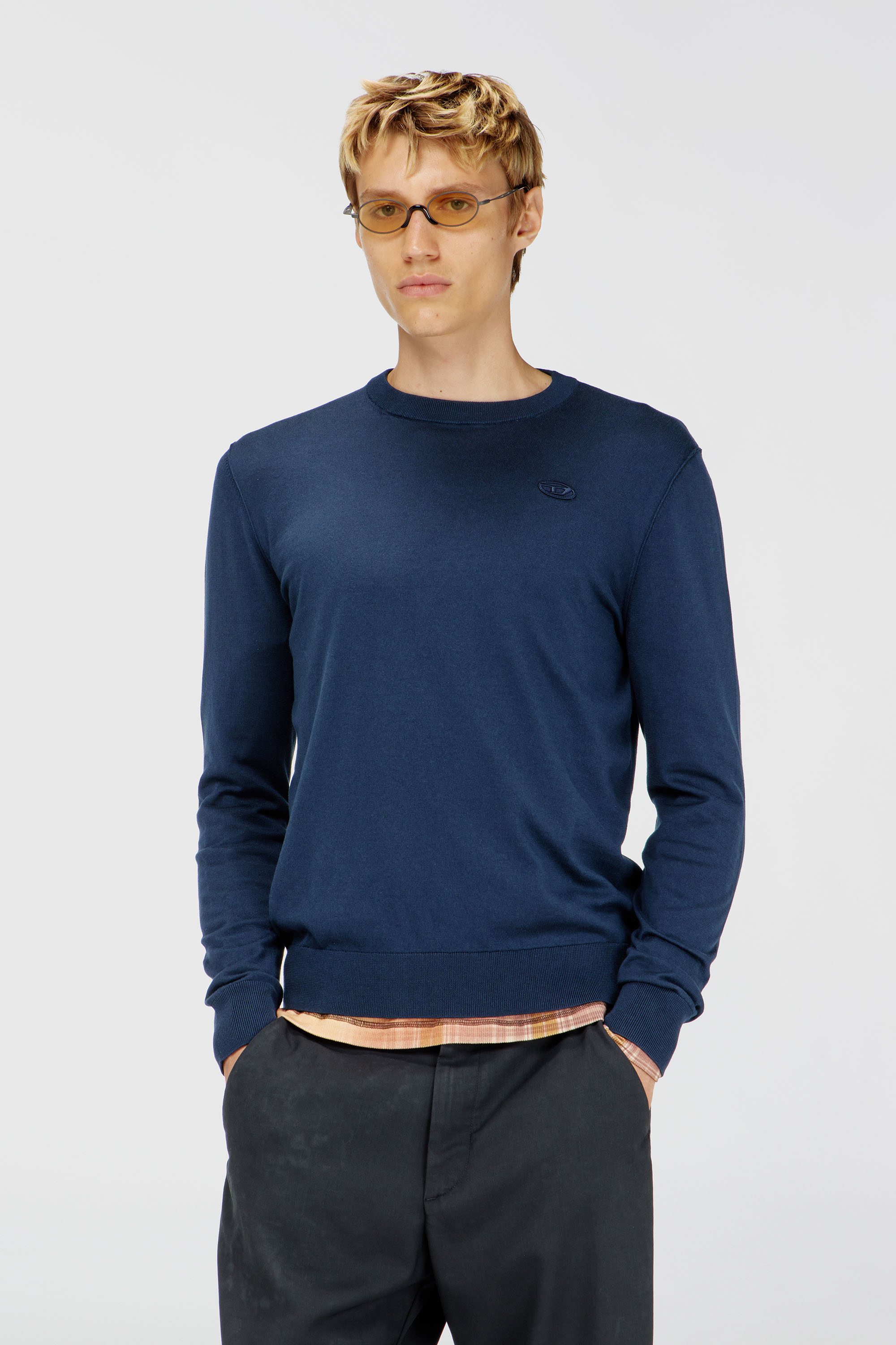 Diesel - K-FREEX-TAG-T92, Man's Cotton knitwear with tonal logo in Navy Blue - 3