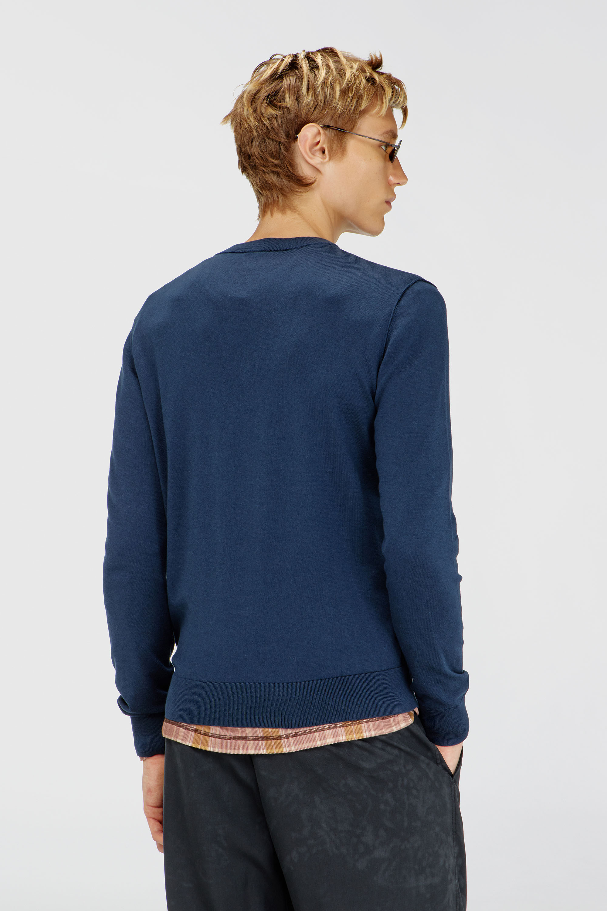 Diesel - K-FREEX-TAG-T92, Man's Cotton knitwear with tonal logo in Navy Blue - 4