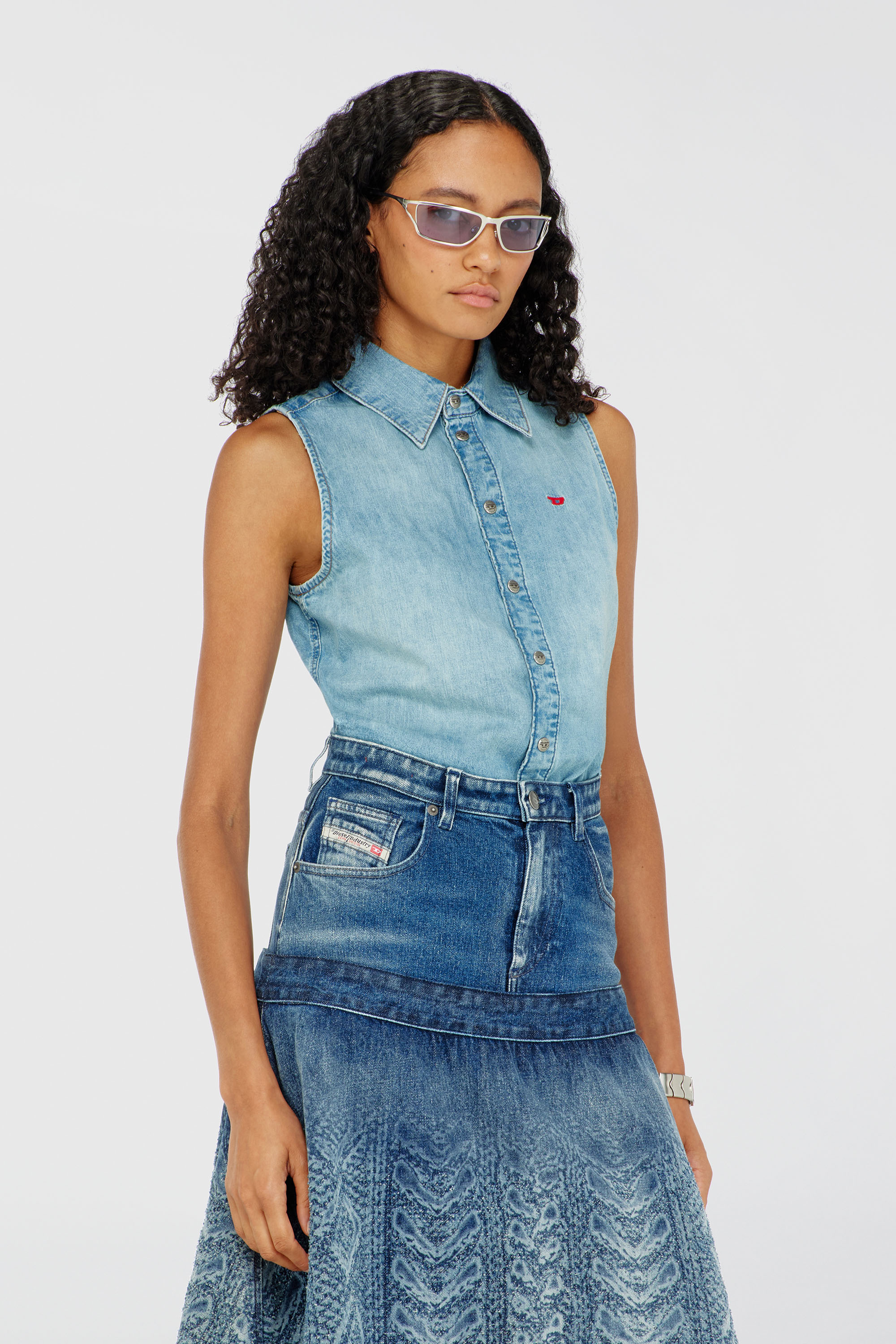 Diesel - DE-EAZY-SL, Woman's Sleeveless denim shirt in Light Blue - 3