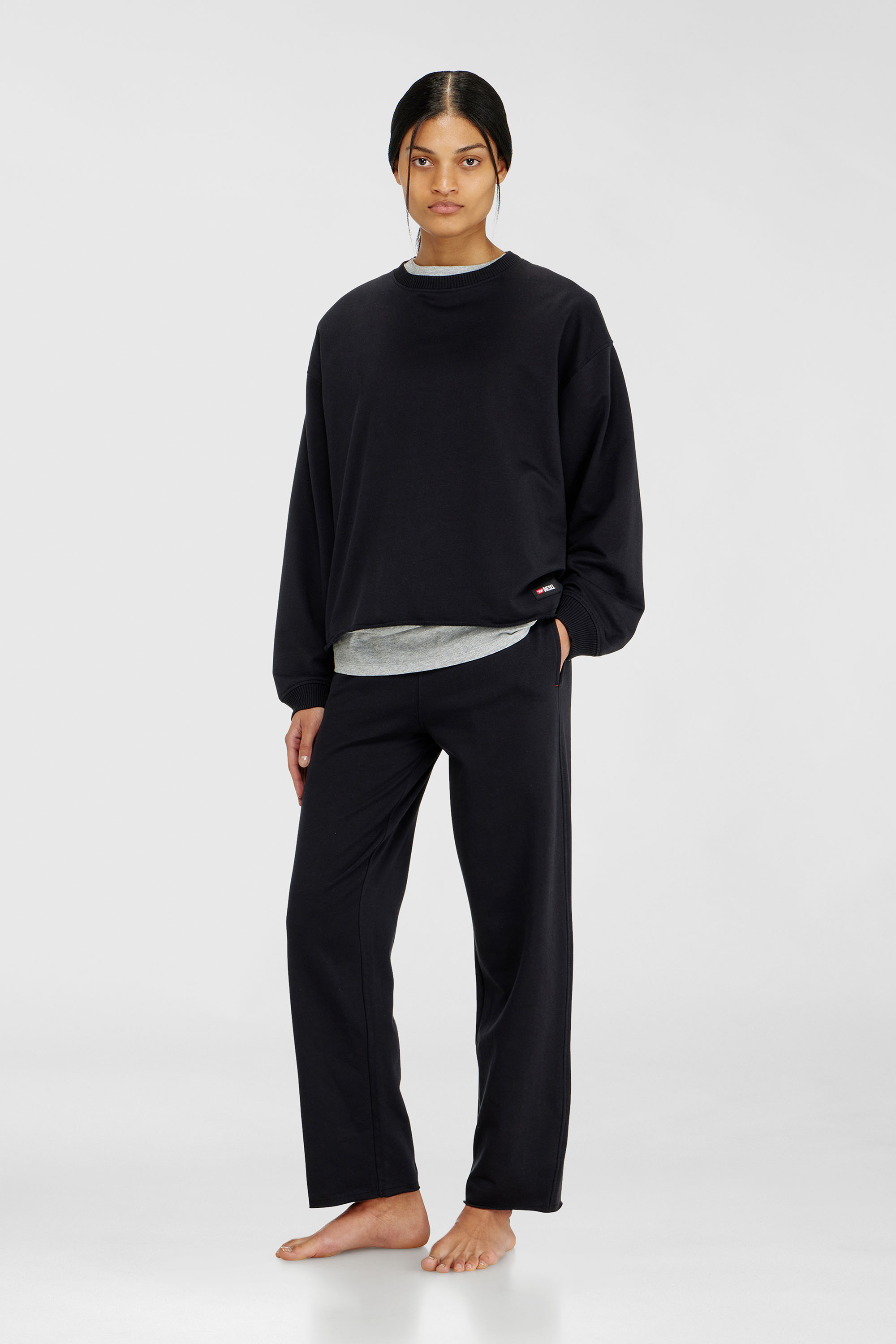 Peached sweatshirt with raw hem