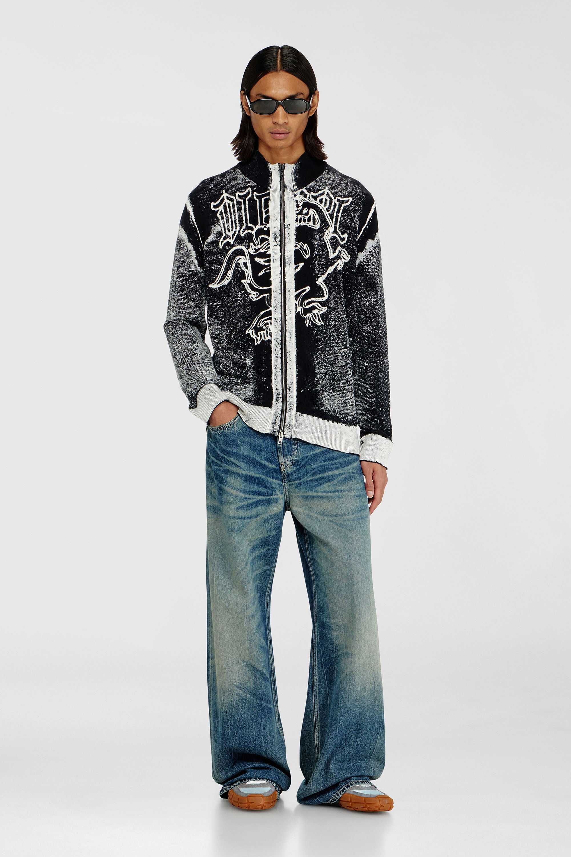 Treated zip cardigan with griffin motif