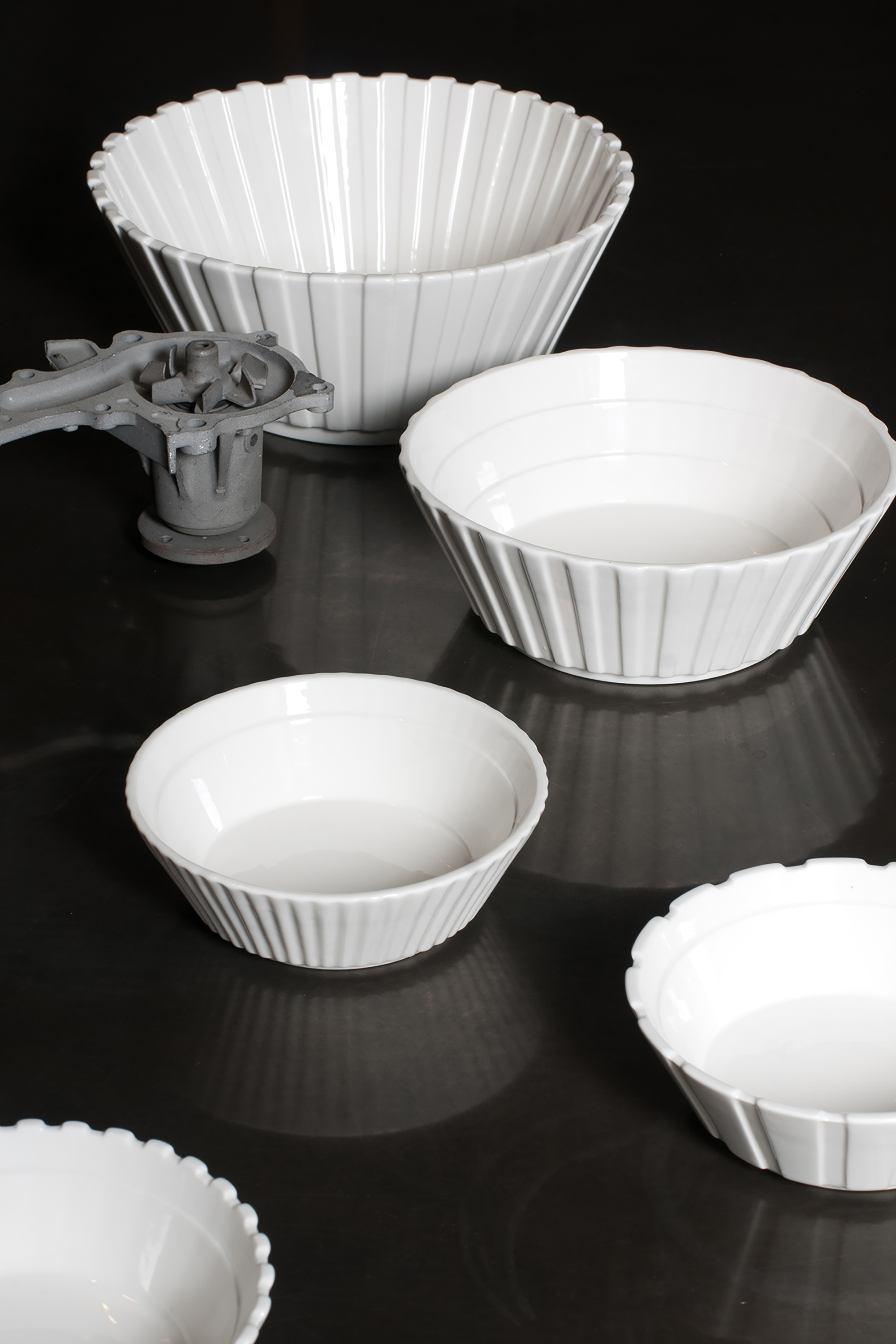 Diesel - 10980 MACHINE COLLEC, Unisex's Porcelain salad bowl, ø cm 22 / 8.7" in White - 4