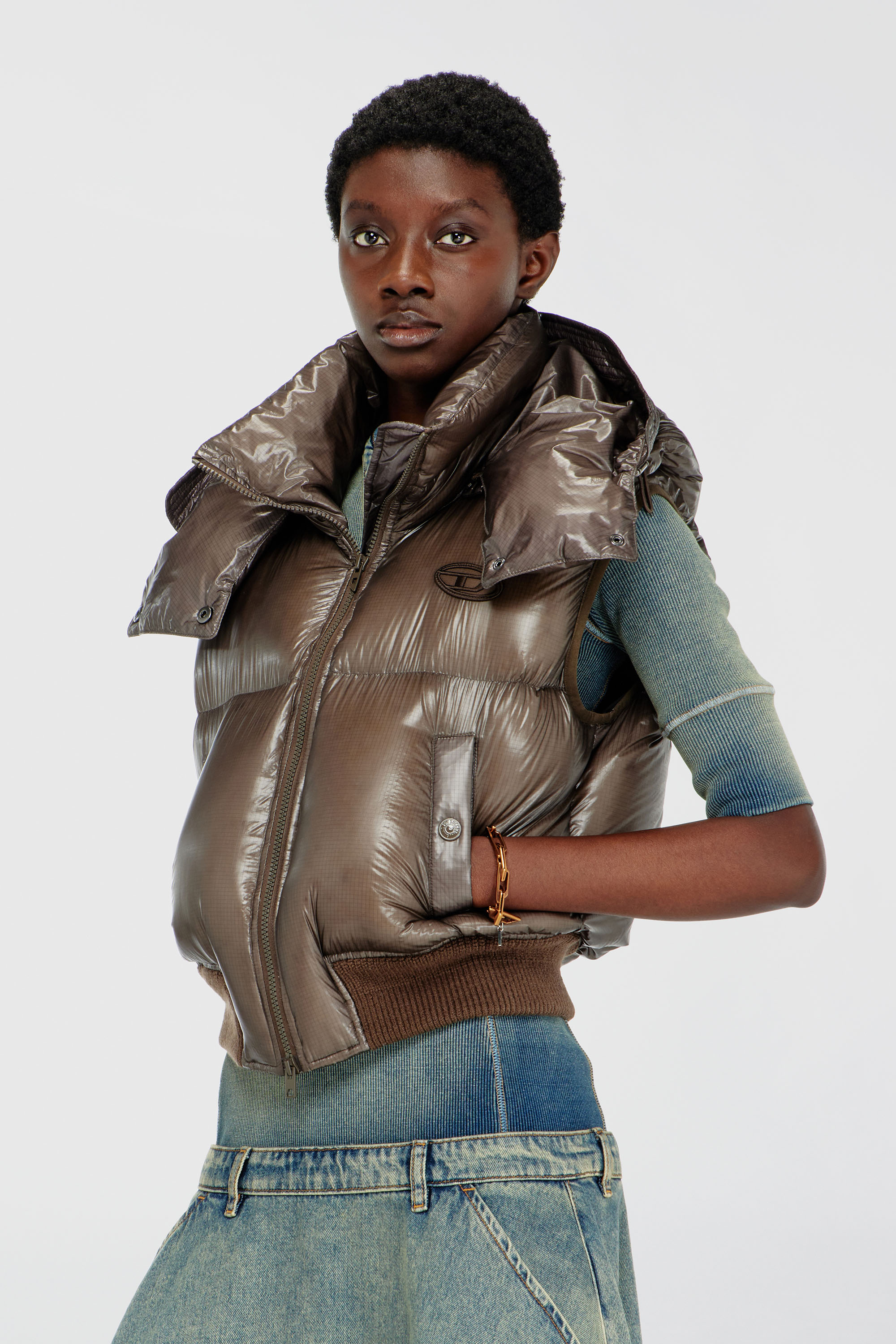 Diesel - W-PEYT-SSL-NEW-T1, Woman's Down vest in ripstop with detachable hood in Brown - 3