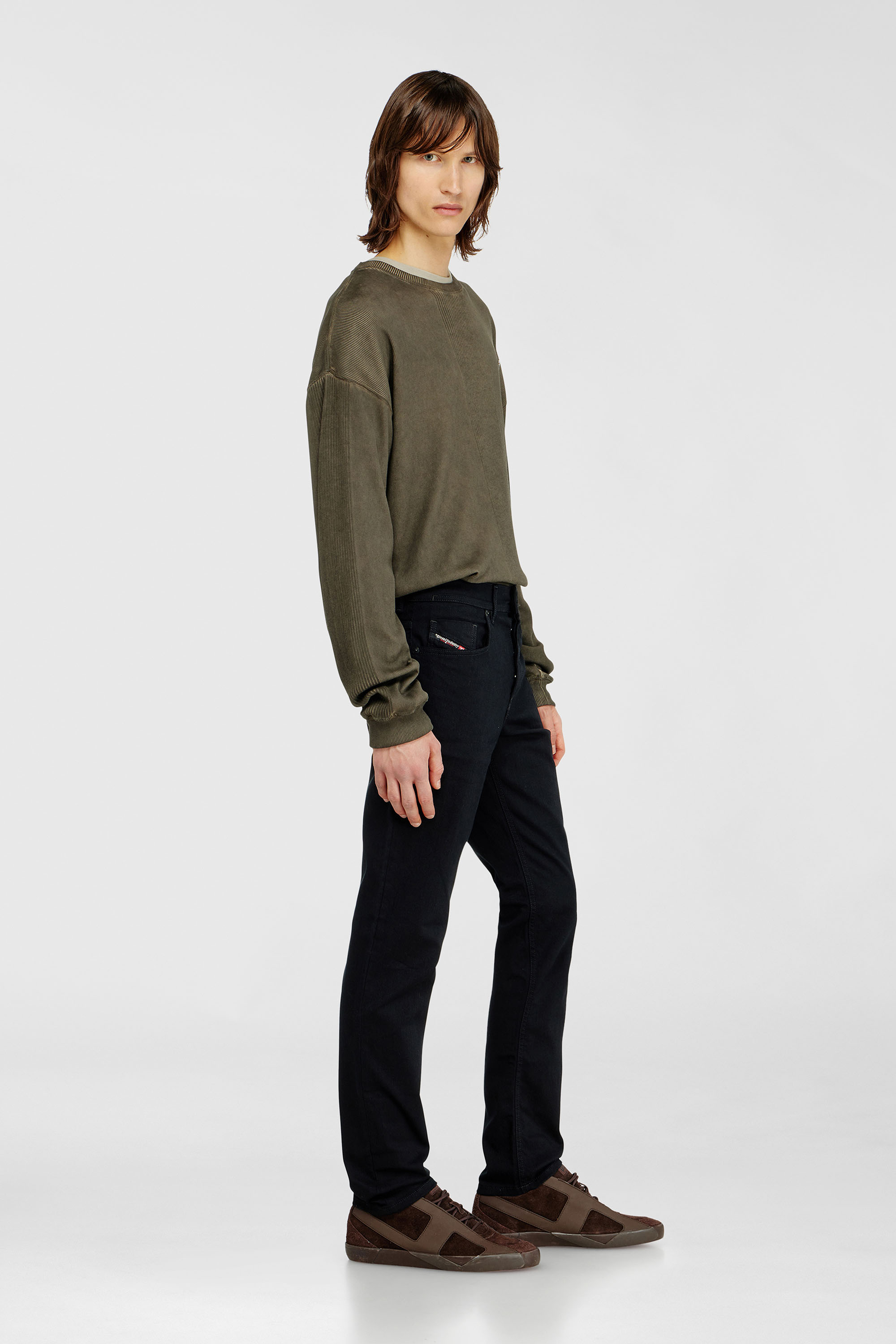 Regular Jeans 2023 D-Finitive 069YP