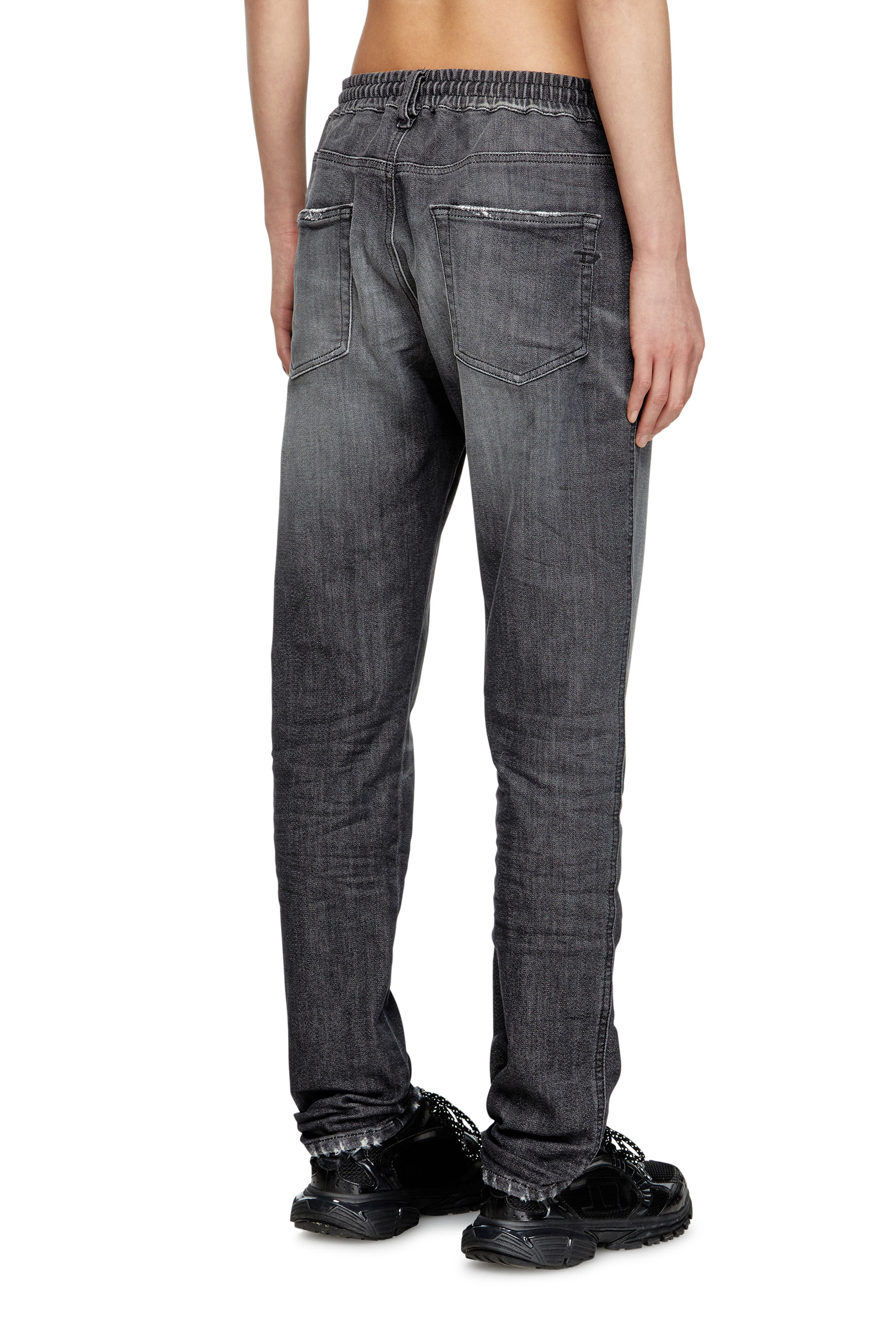 Slim 2062 D-Strukt Joggjeans® 09M67, Black/Dark grey Diesel - Man's Slim 2062 D-Strukt Joggjeans® 09M67, Black/Dark grey - 4