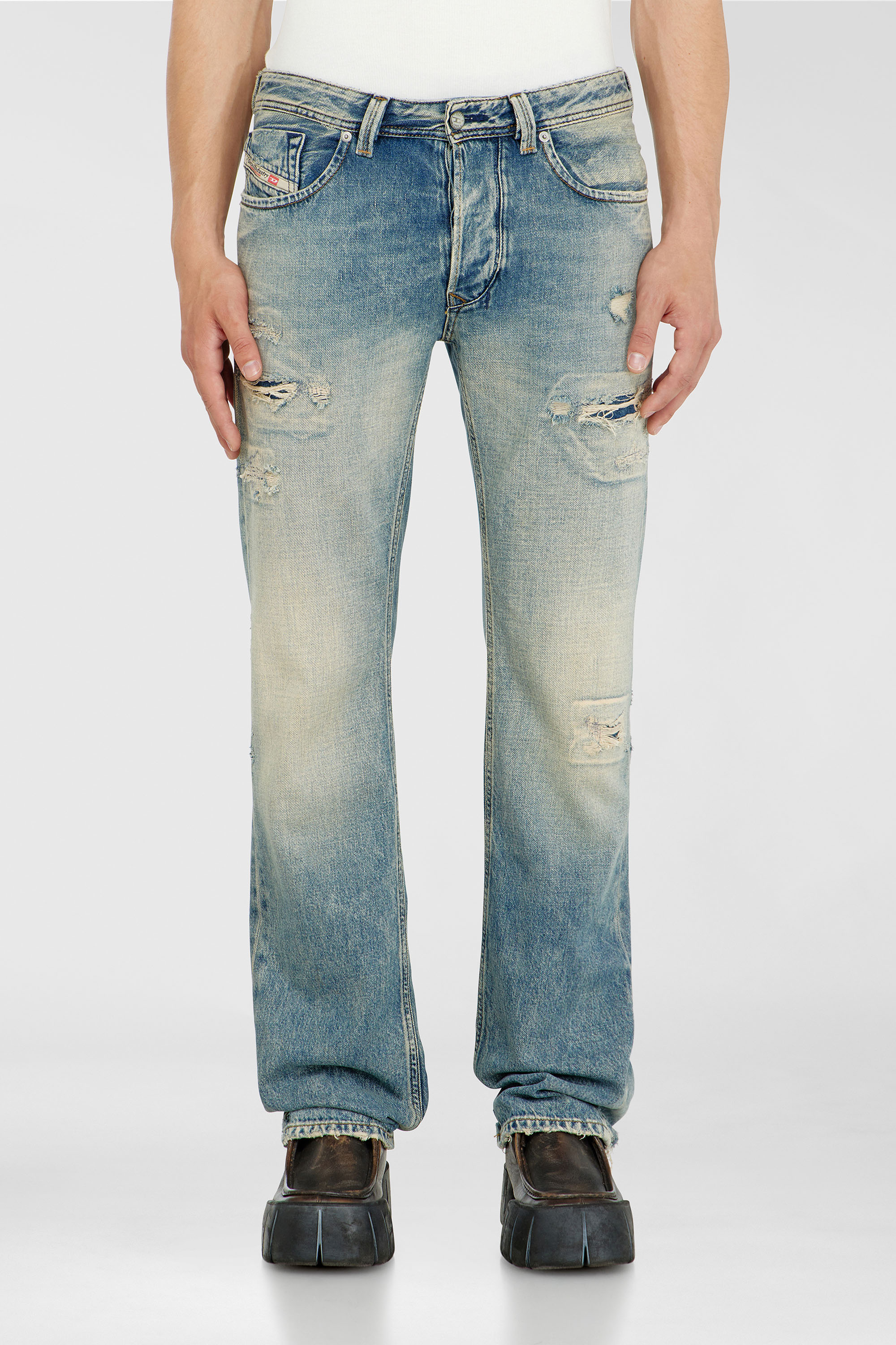Diesel - Man's Regular Jeans 1985 Larkee 09P62, Medium blue - 4