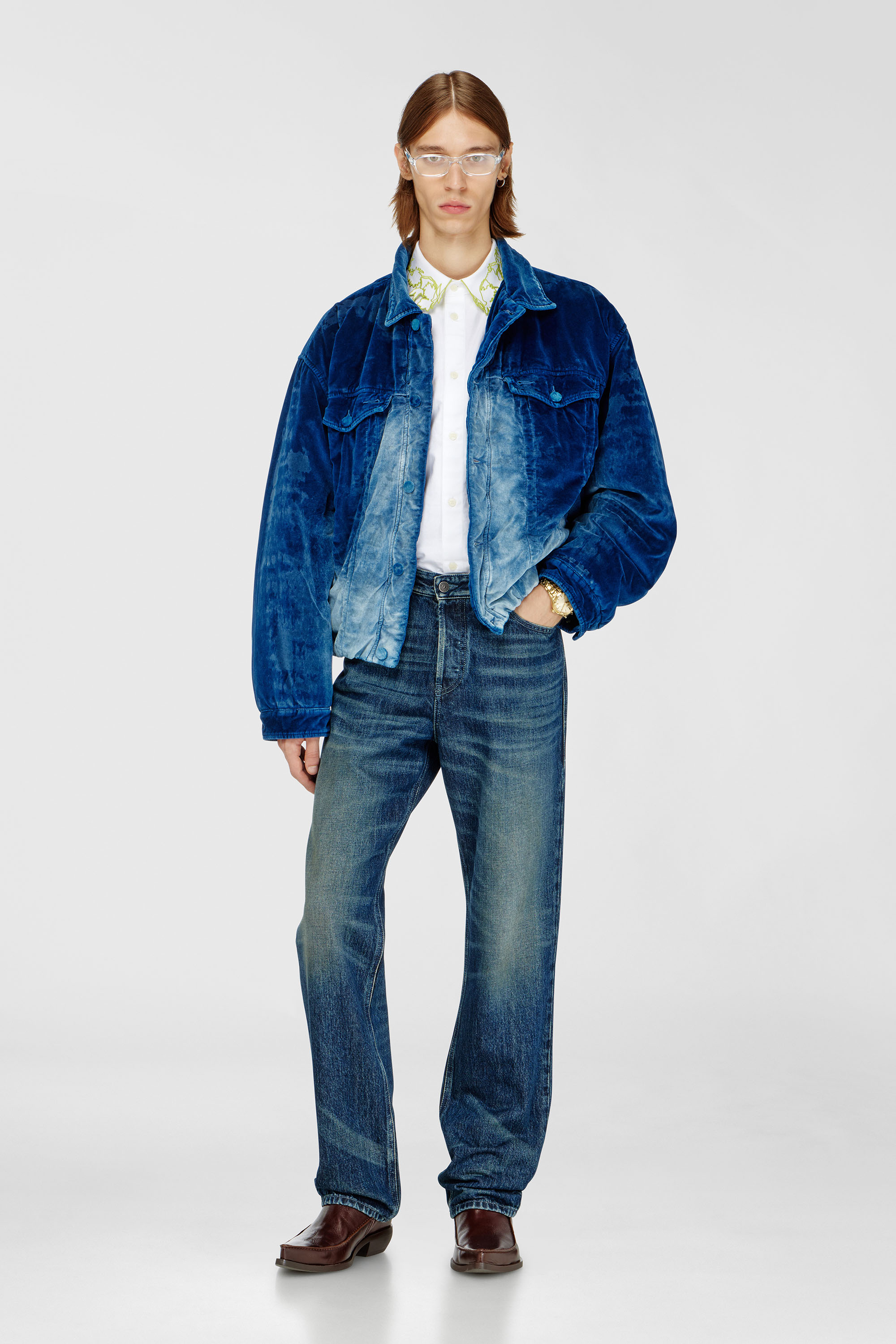 Elasticated trucker jacket in velvet denim