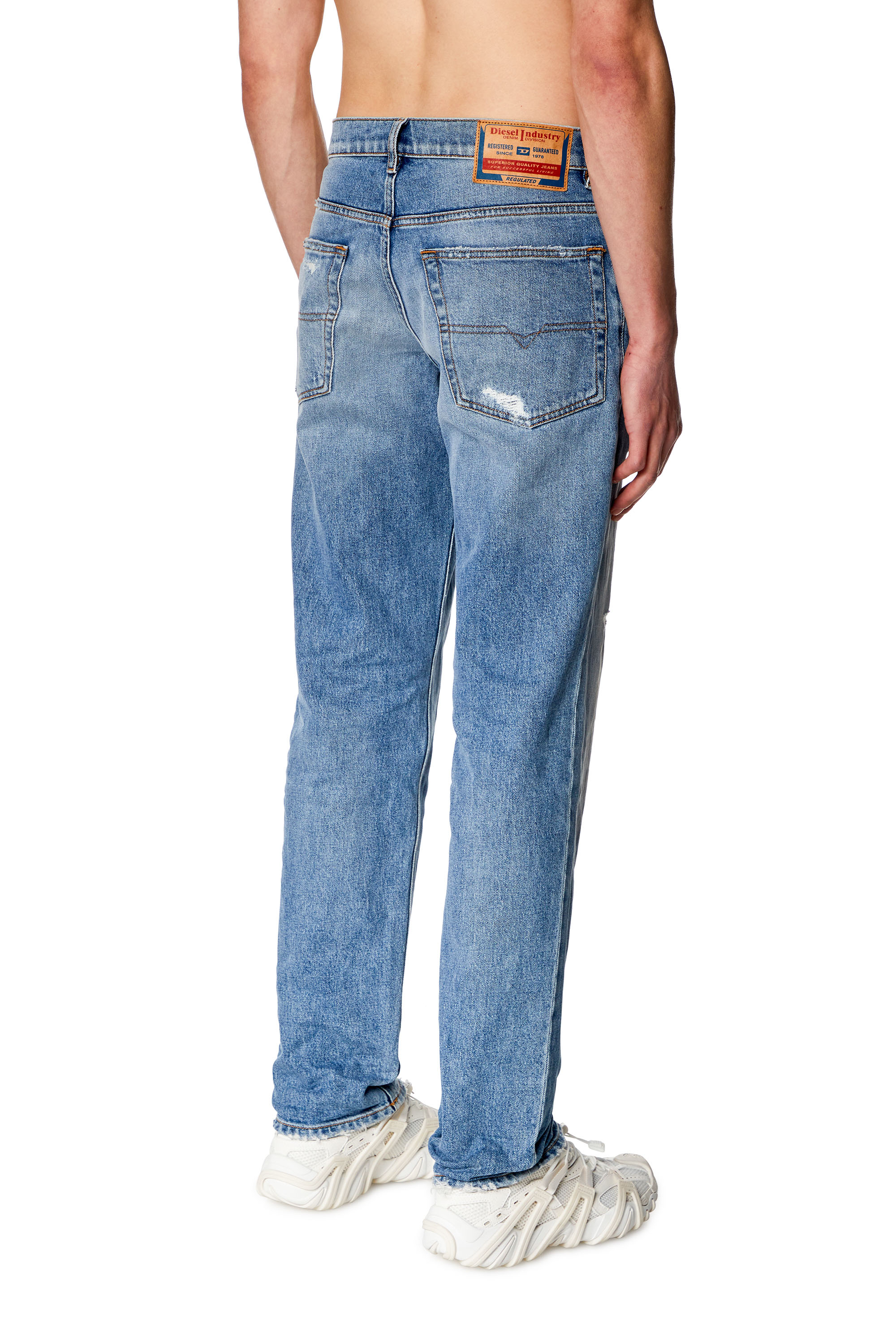 Diesel - Tapered Jeans 2023 D-Finitive 09H46, Light Blue - Image 4