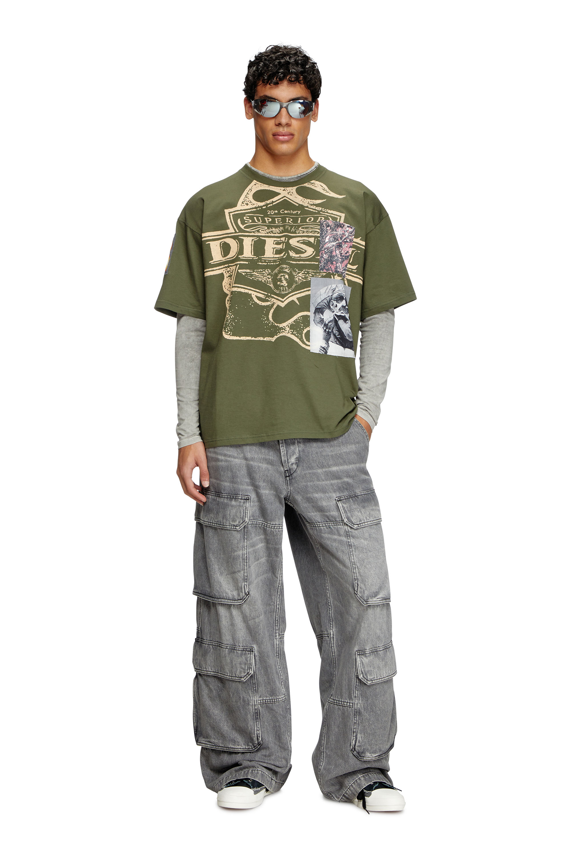 Diesel - T-BOXT-SLITS-R8, Man's T-shirt with patch detail in Olive Green - 2