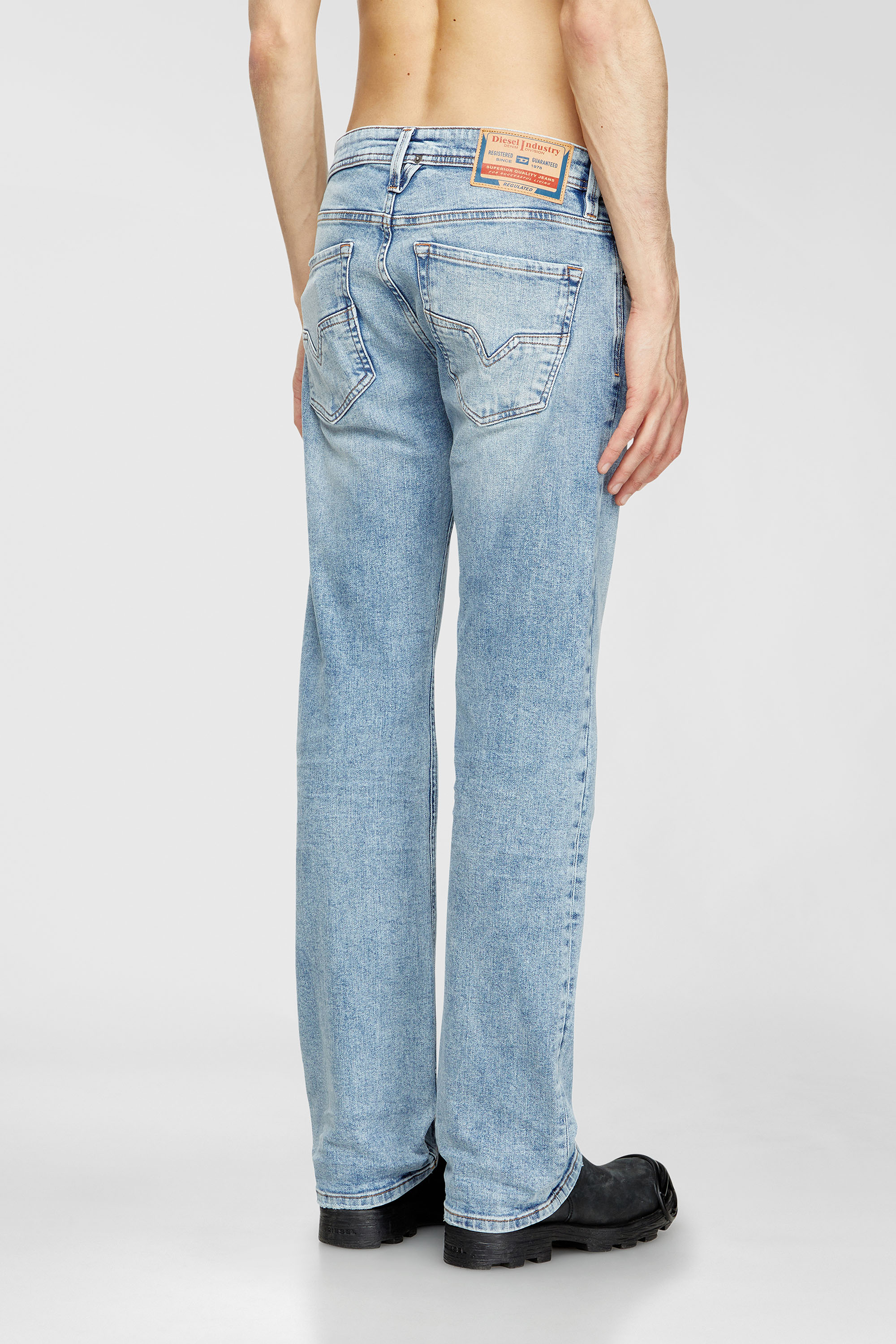Diesel - Man's Regular Jeans 1985 Larkee 0DBDV, Light Blue - 3