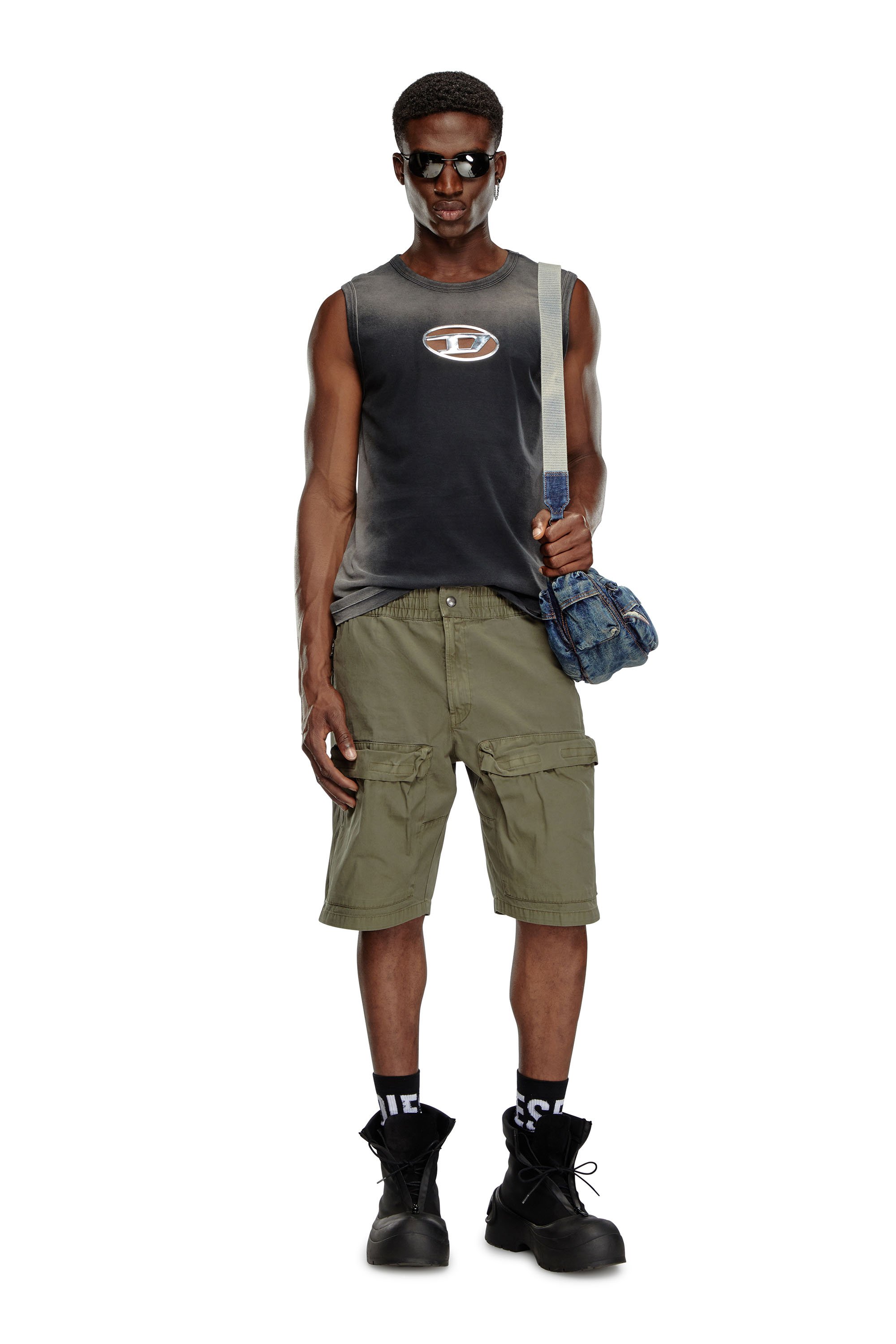 Diesel - P-BEECK-SHORT, Man's Cargo shorts in faded organic cotton in Green - 2