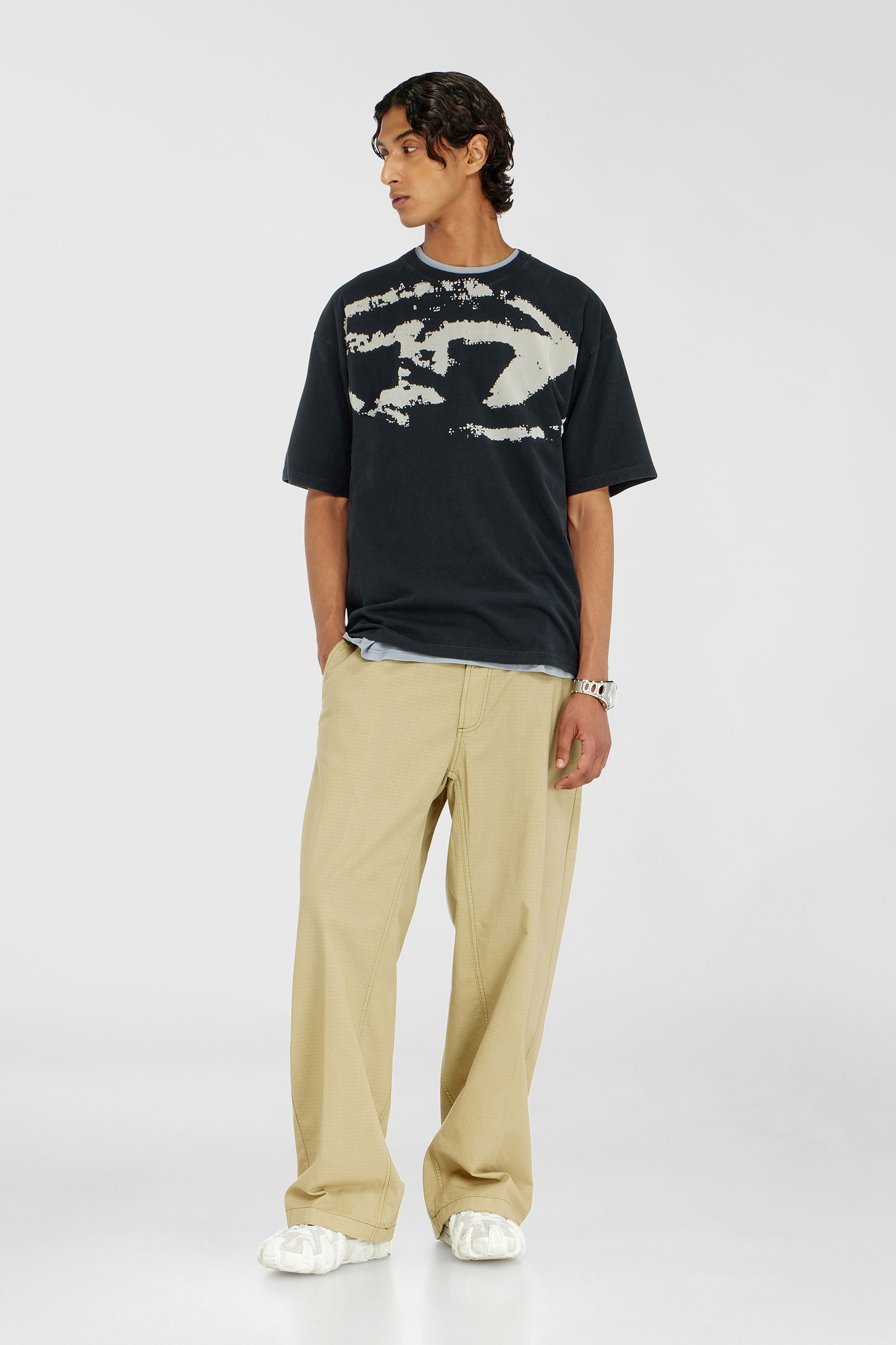 Diesel - T-BOXT-N14, Man's T-shirt with distressed flocked logo in Black - 2